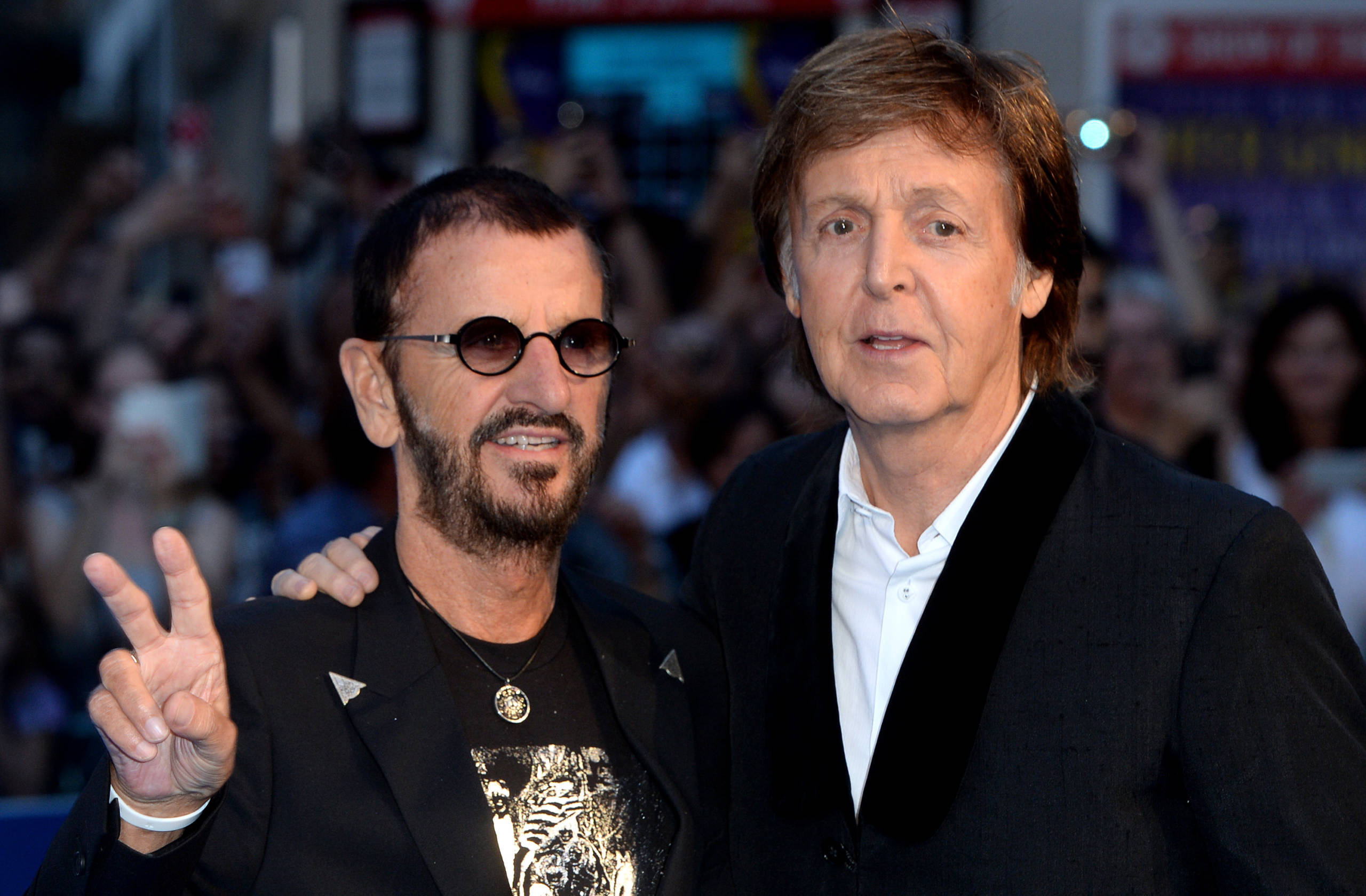 Paul McCartney, Celebs, Beatles reunion, Abbey Road memories, 2560x1680 HD Desktop