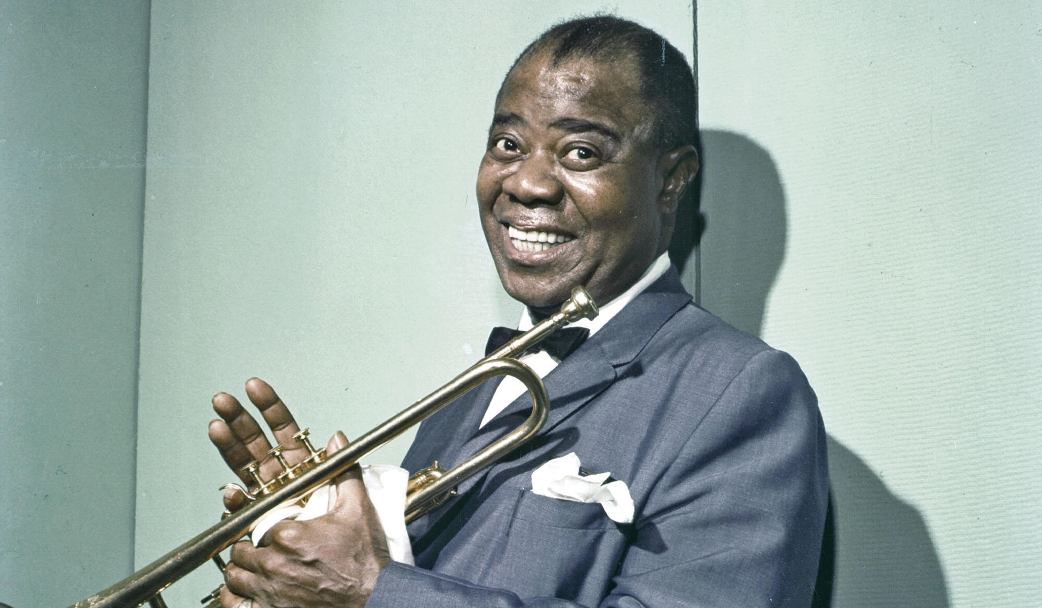 Louis Armstrong, Smiling musician, National review, Album cover, 2060x1200 HD Desktop