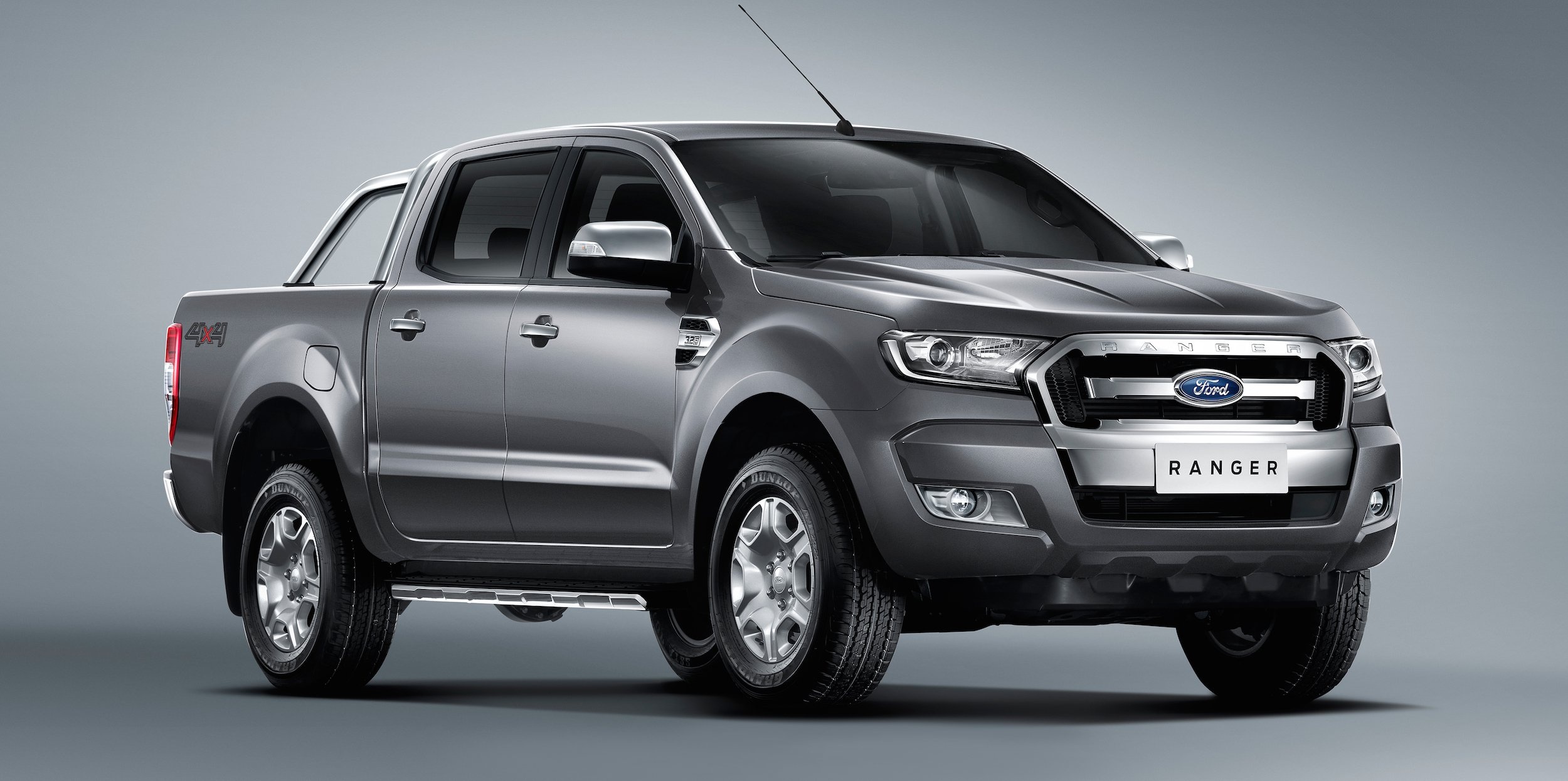 Ford Ranger: The model returned to its model range in North America for the 2019 model year. 2500x1250 Dual Screen Wallpaper.