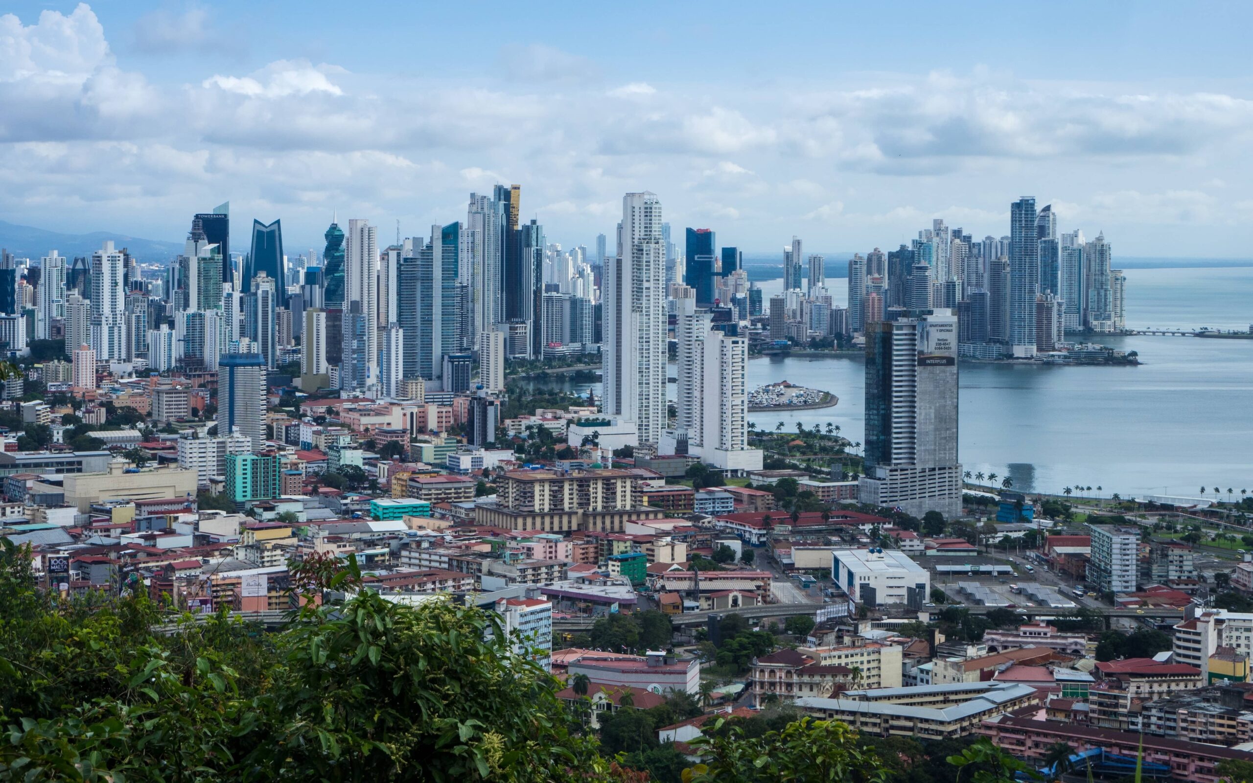 Panama City travels, Panama City travel guide, Backpackers, 2560x1600 HD Desktop