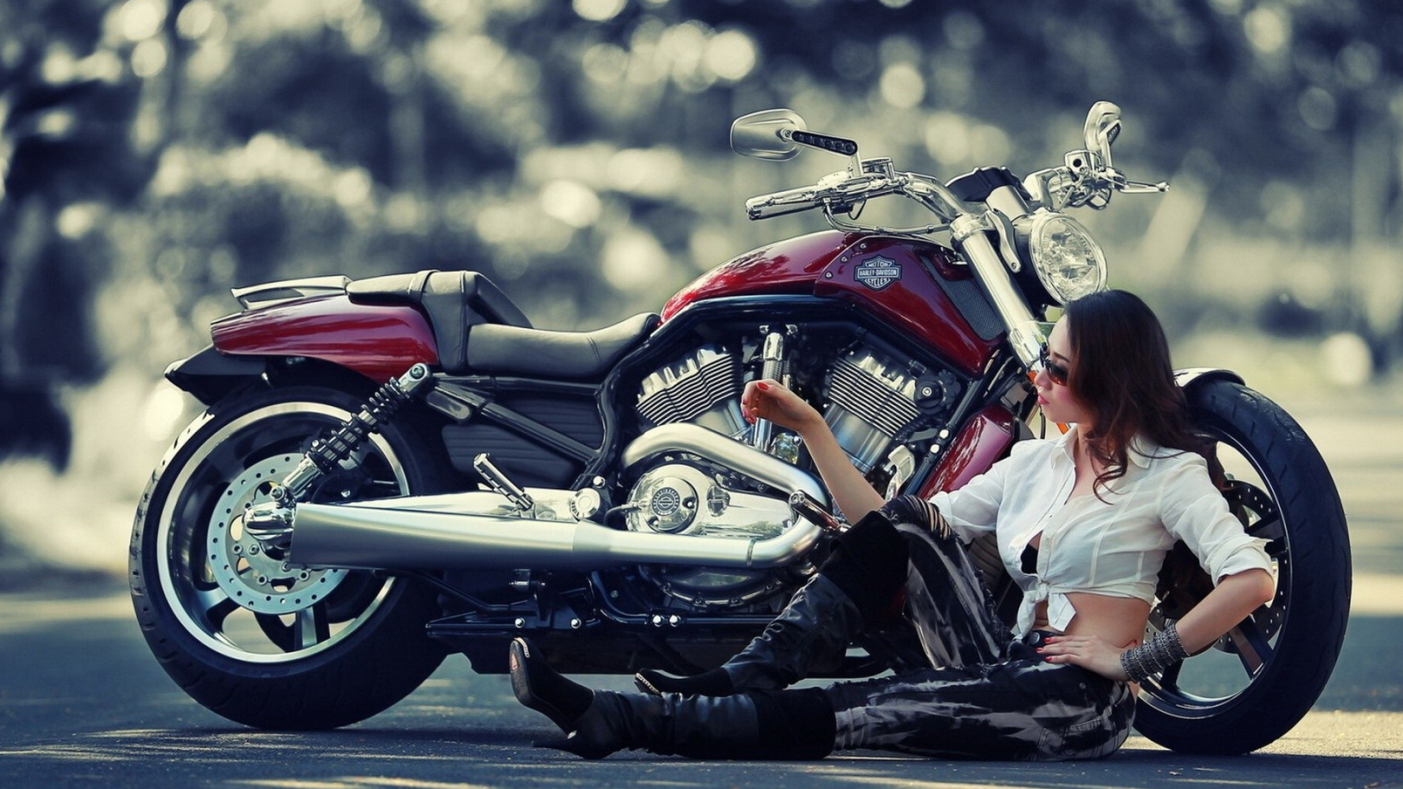 Girls and Motorcycles: Harley-Davidson, V-twin, A two-cylinder piston engine, A biker chick. 2050x1160 HD Background.