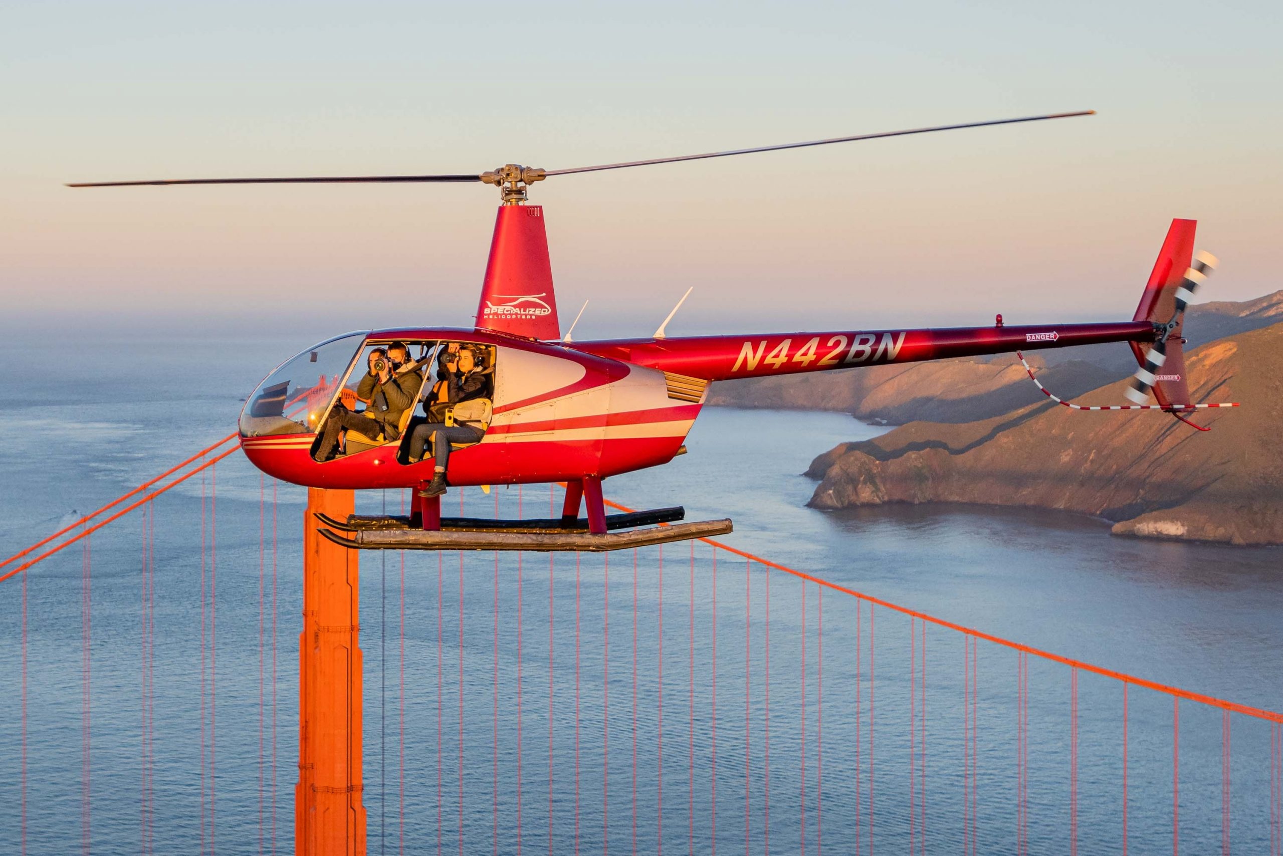 The Little Robinson's - Air-to-Air Helicopter Photography - Toby Harriman 2560x1710