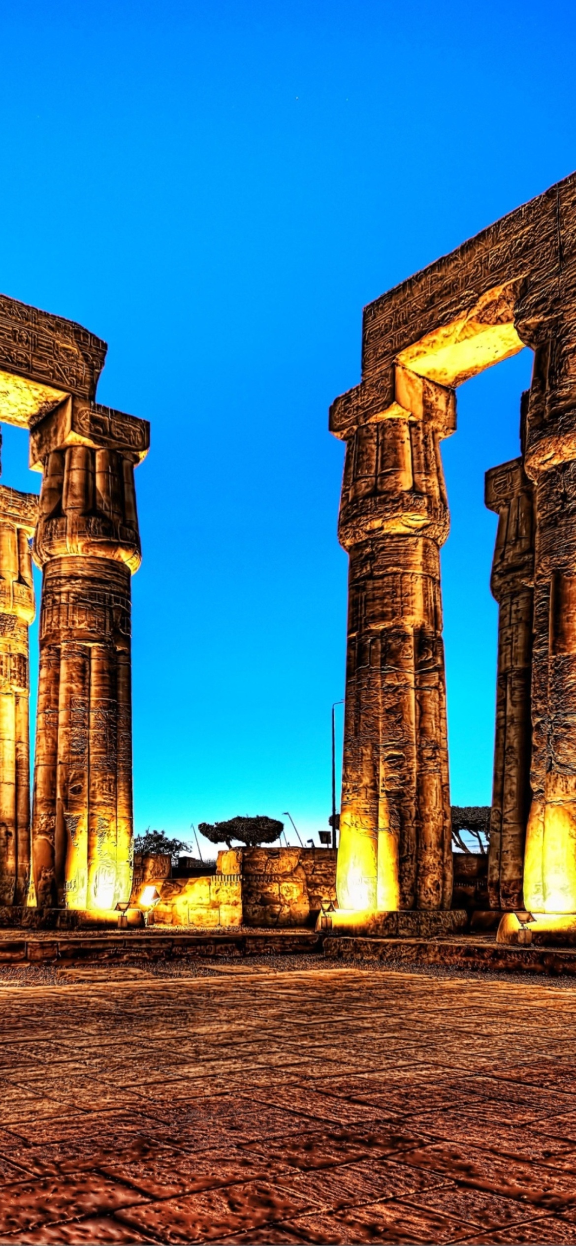 Luxor in Egypt, iPhone wallpaper, Luxor travels, Mobile backgrounds, 1170x2540 HD Phone