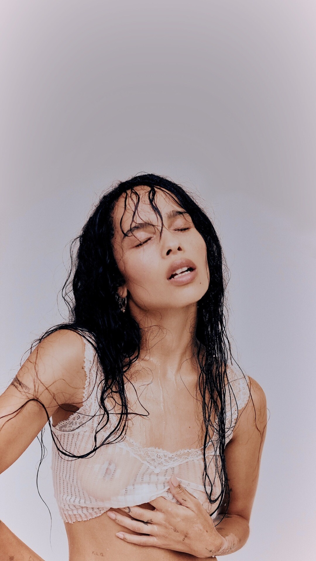 Zoe Kravitz: An American actress, singer and model, who is known for films, such as No Reservations and X:Men: First Class. 1080x1920 Full HD Wallpaper.