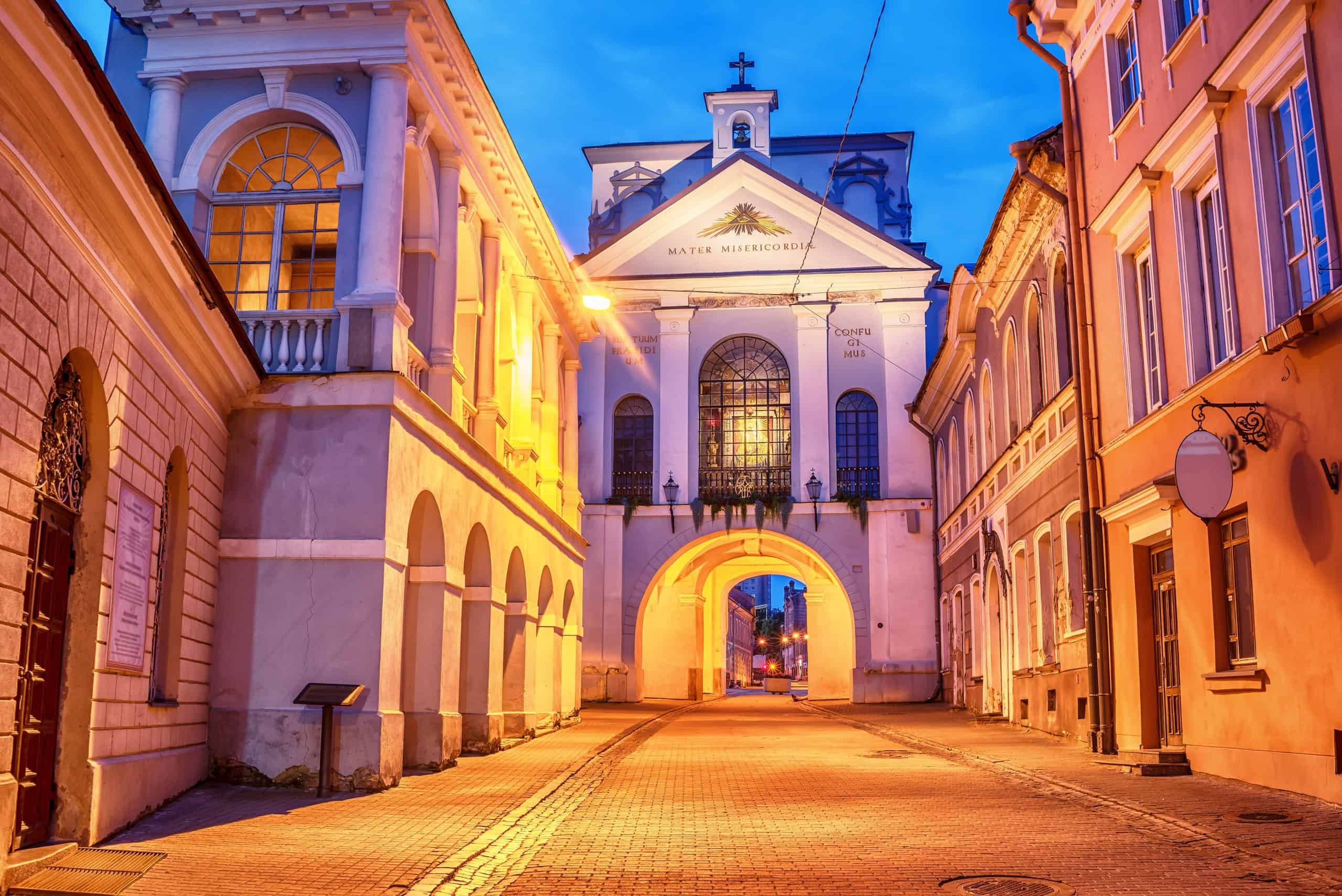 Vilnius attractions, Year-round activities, Bucket list city, Unforgettable experiences, 2560x1710 HD Desktop