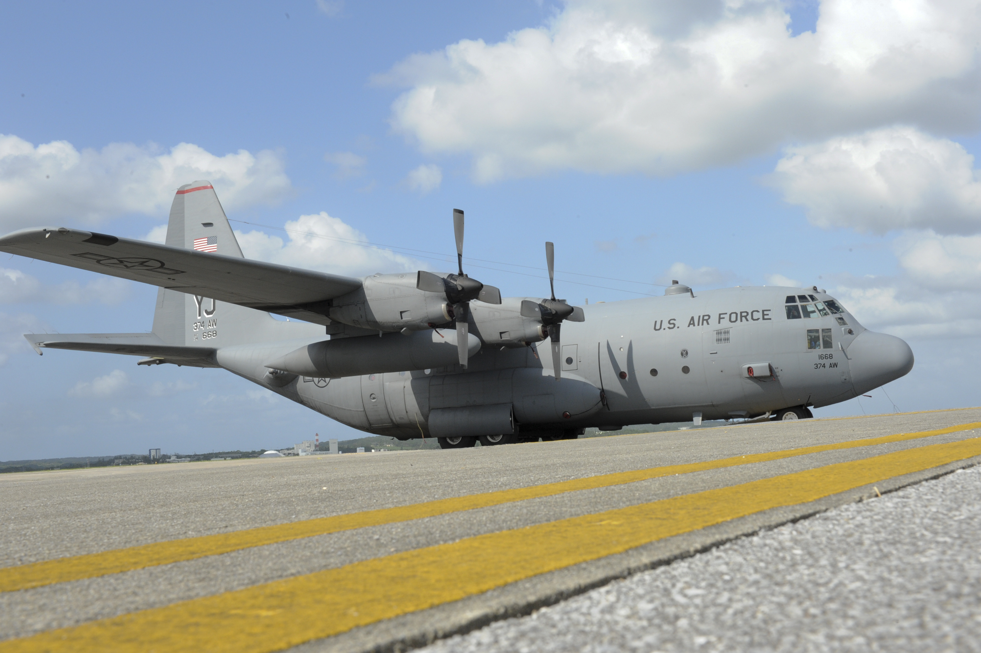 Lockheed C-130 Hercules, Image airplane, Kadena AFB, Aviation, 3190x2120 HD Desktop