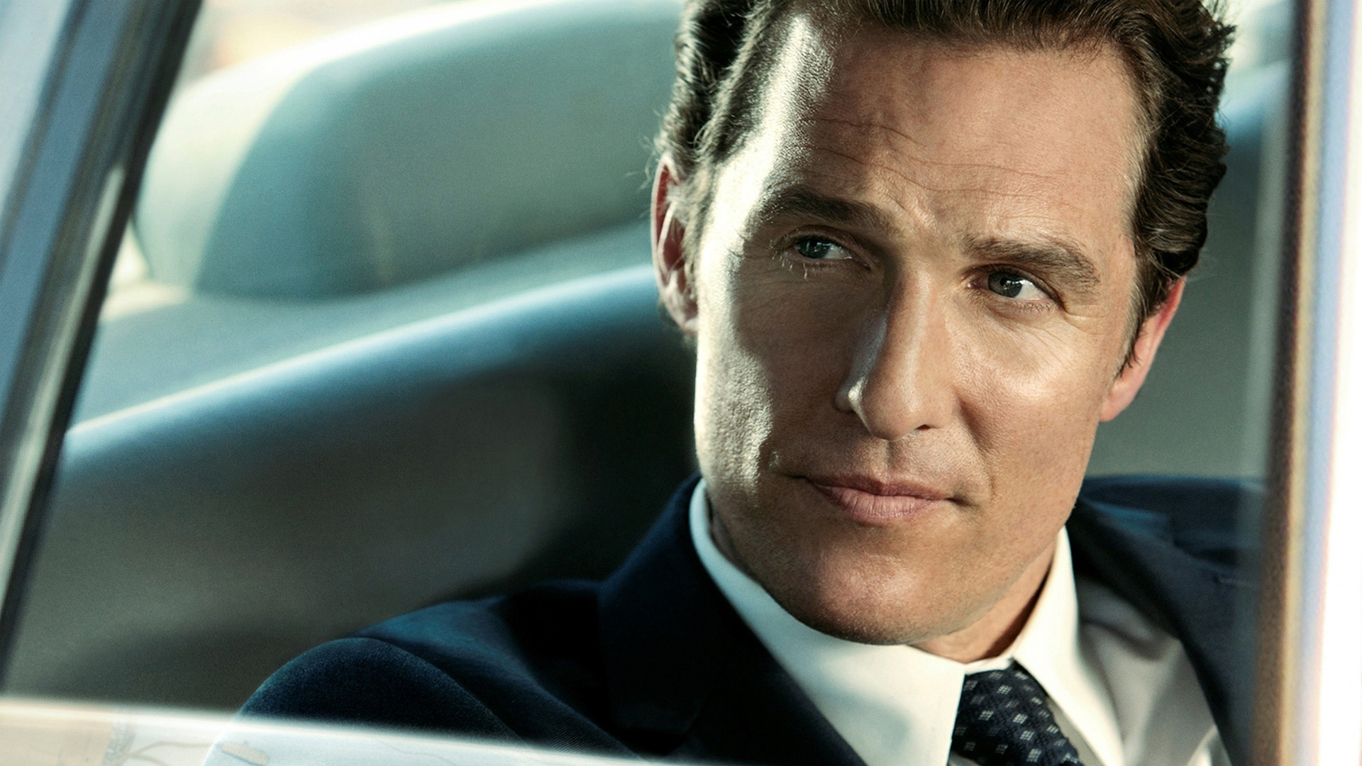 The Lincoln Lawyer: Mickey Haller, who works in a chauffeur-driven Lincoln Town Car rather than an office. 1920x1080 Full HD Wallpaper.