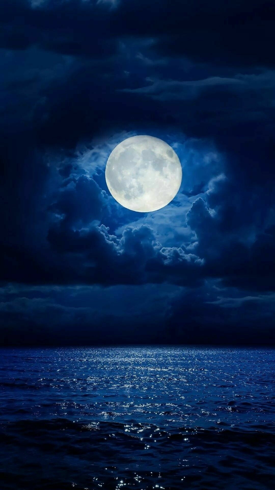 Moon: Darkening skies, The broad expanse of water reflecting the moonlight, Atmospheric phenomena. 1080x1920 Full HD Wallpaper.