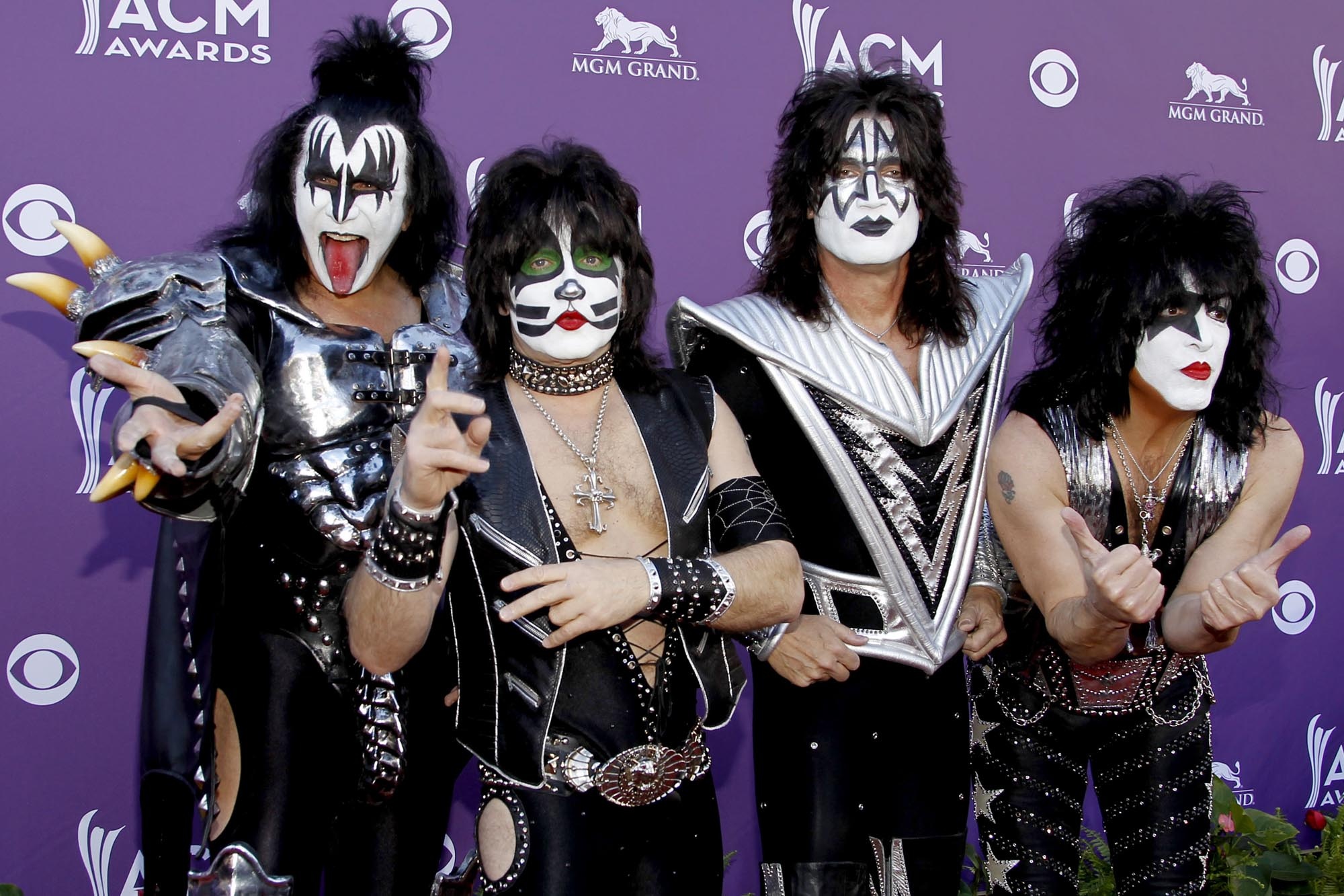 Paul Stanley, Anti-semitic accusations, Controversial claims, Band members, 2000x1340 HD Desktop