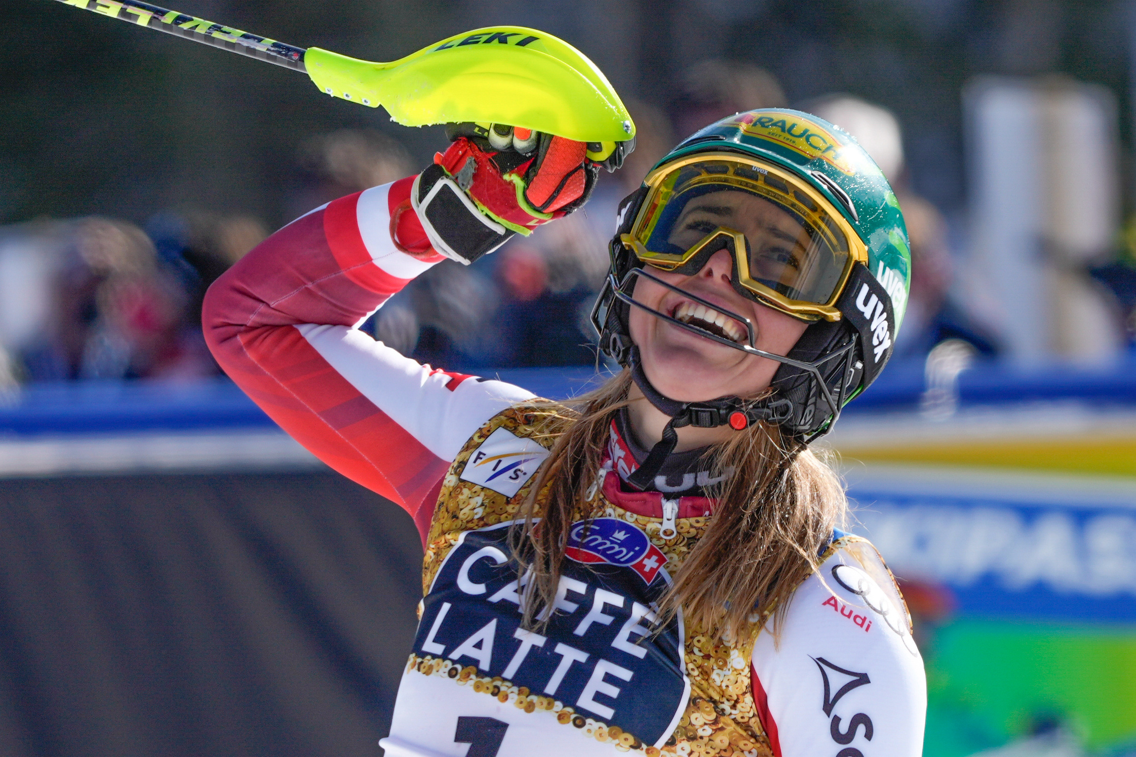 Katharina Liensberger, Breaking records, Austrian slalom dominance, Sporting achievement, 2250x1500 HD Desktop