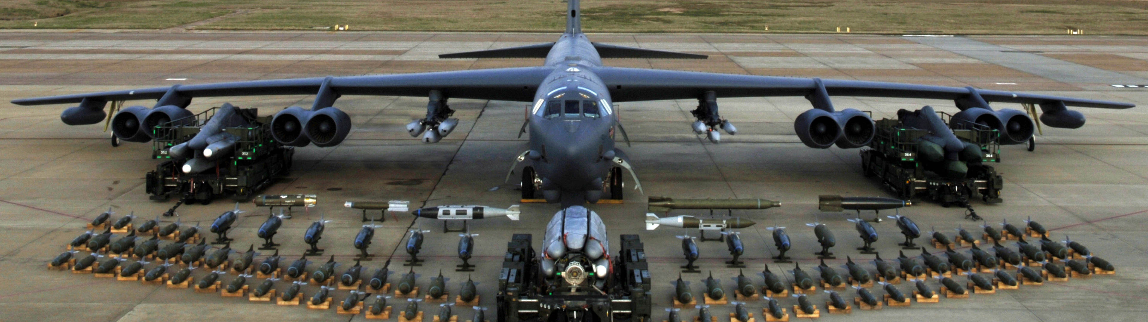 Boeing B-52, Dual monitor wallpaper, Military aircraft, Album on Imgur, 3840x1080 Dual Screen Desktop