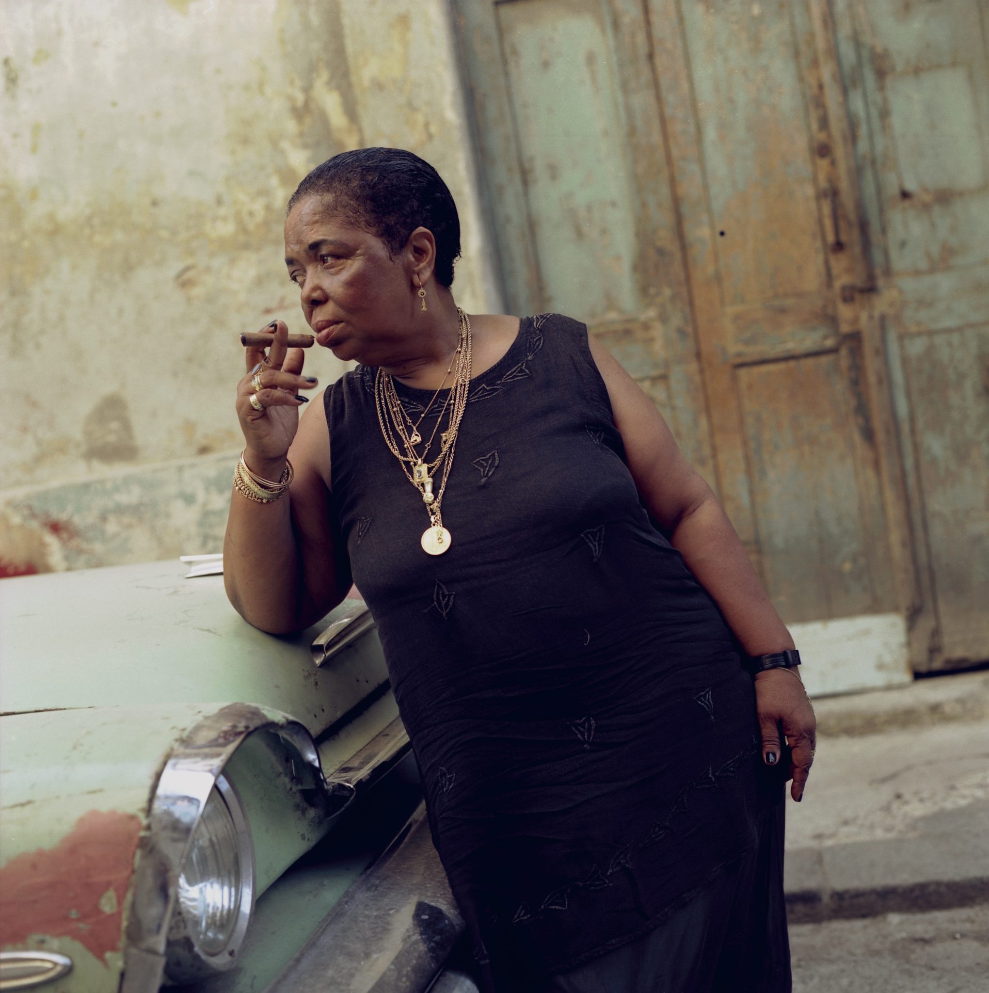 Cesaria Evora, Cape Verdean singer, cultura na rua, Sodade tribute, 2040x2050 HD Handy