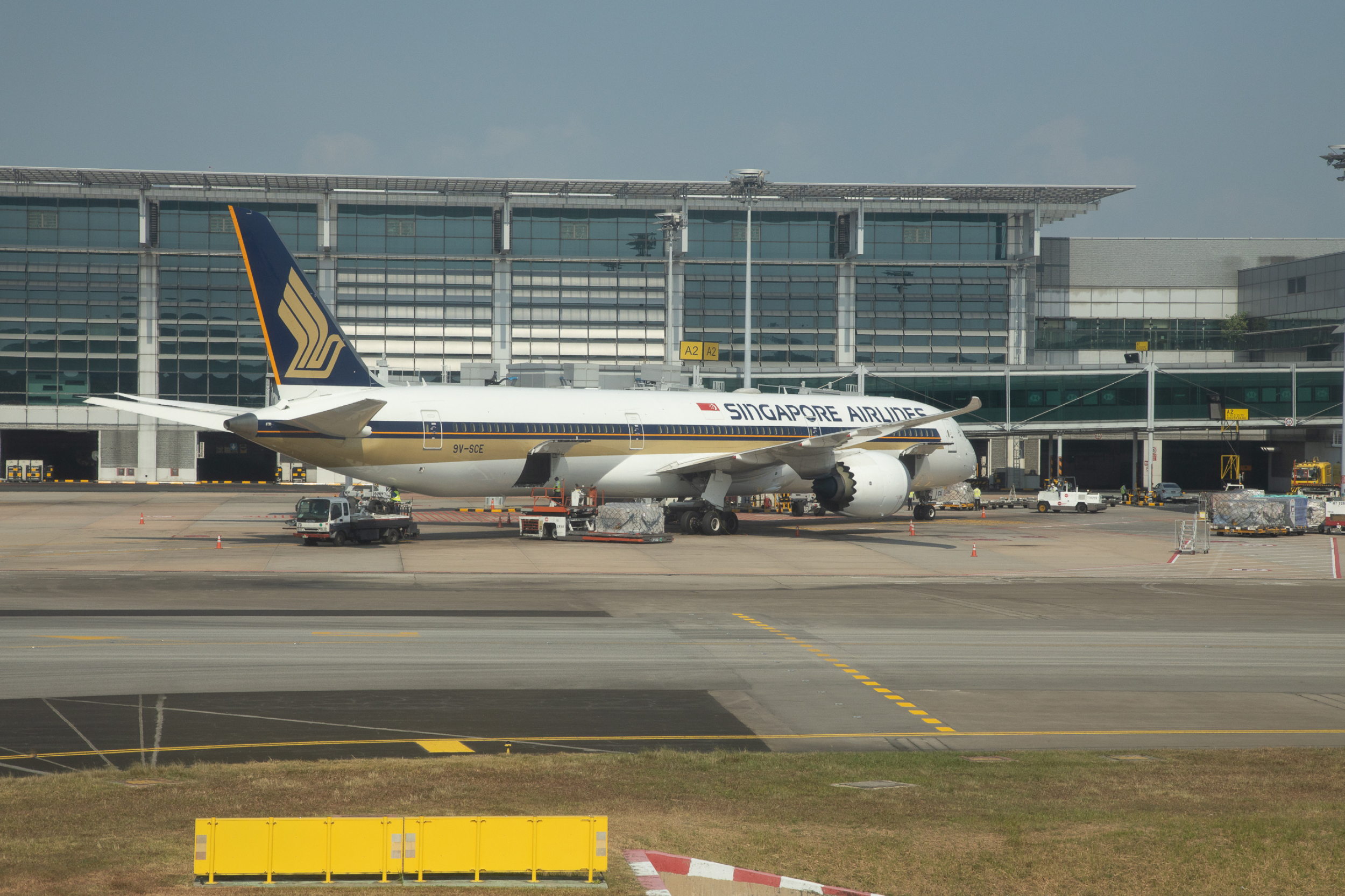Singapore Changi, airplane art, boeing 787 10, dreamliner, 2500x1670 HD Desktop