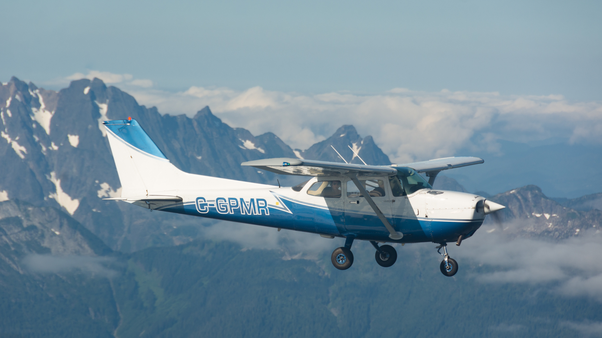 Vancouver Flying Marvel, Canadian Mountain Range, Breathtaking Peaks, Aviation Escape, 1920x1080 Full HD Desktop