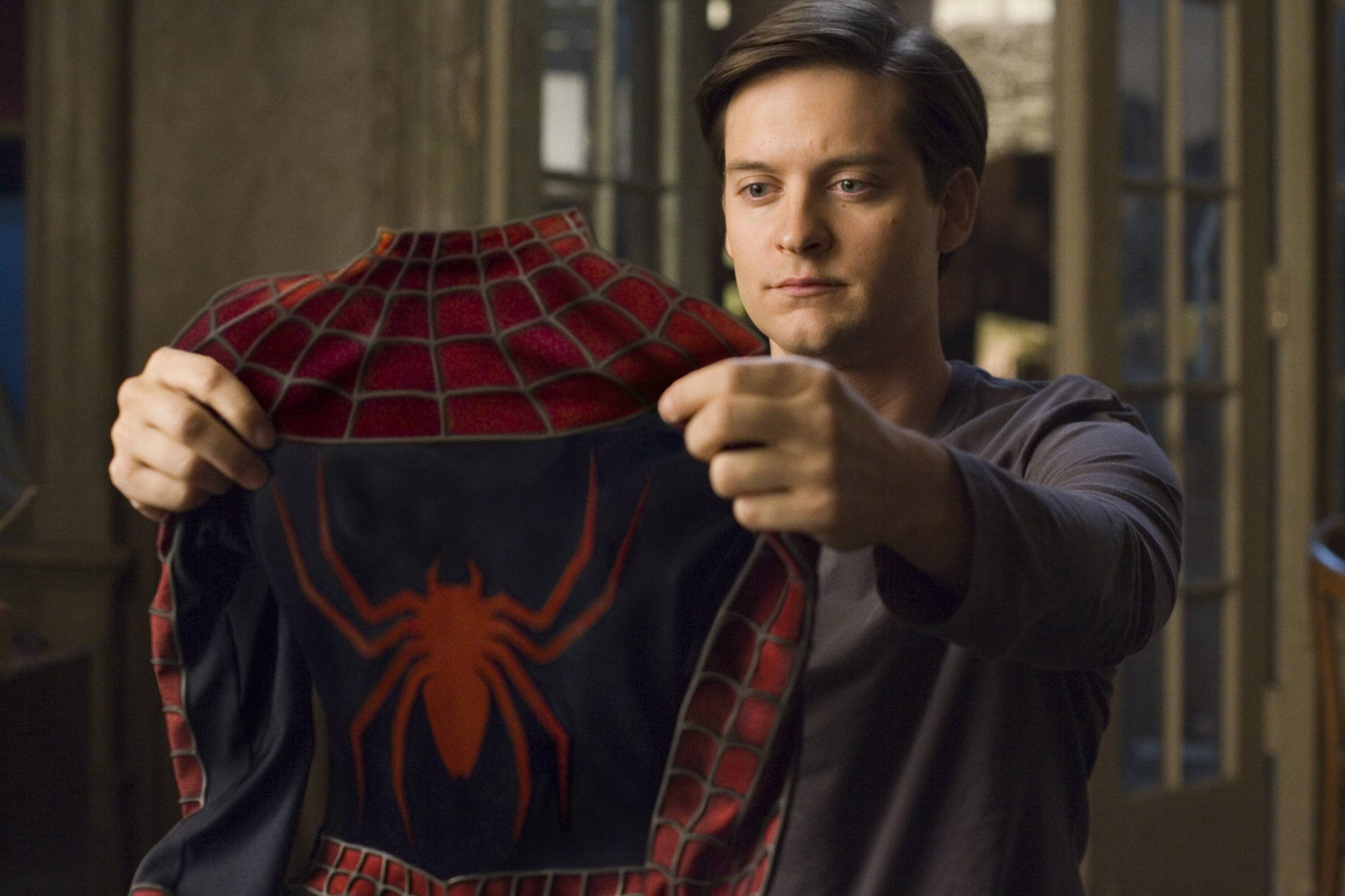 Spider-Man, Tobey Maguire, Iconic actor, Peter Parker portrayal, 3000x2000 HD Desktop
