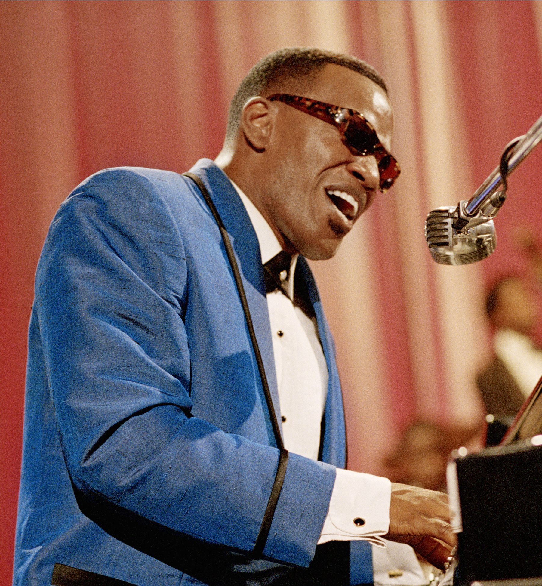 Ray Charles, Blue silk suit, Stage fashion, Timeless style, 1810x1950 HD Phone
