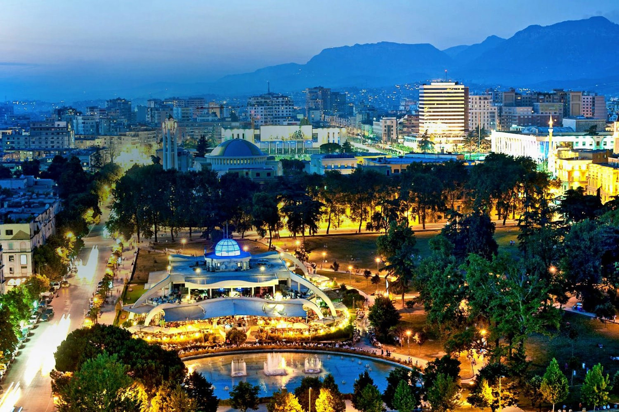 Maritim Hotel Plaza, Tirana, Captivating architecture, Luxury accommodation, 2000x1340 HD Desktop