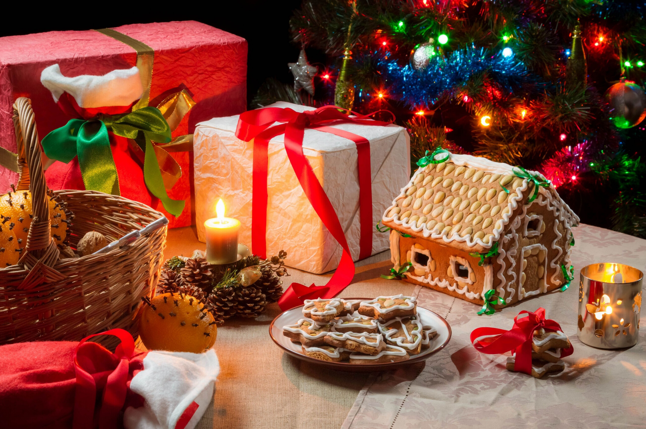 Candles and cookies, Festive basket, Christmas ornaments, Desktop wallpaper, 2560x1700 HD Desktop
