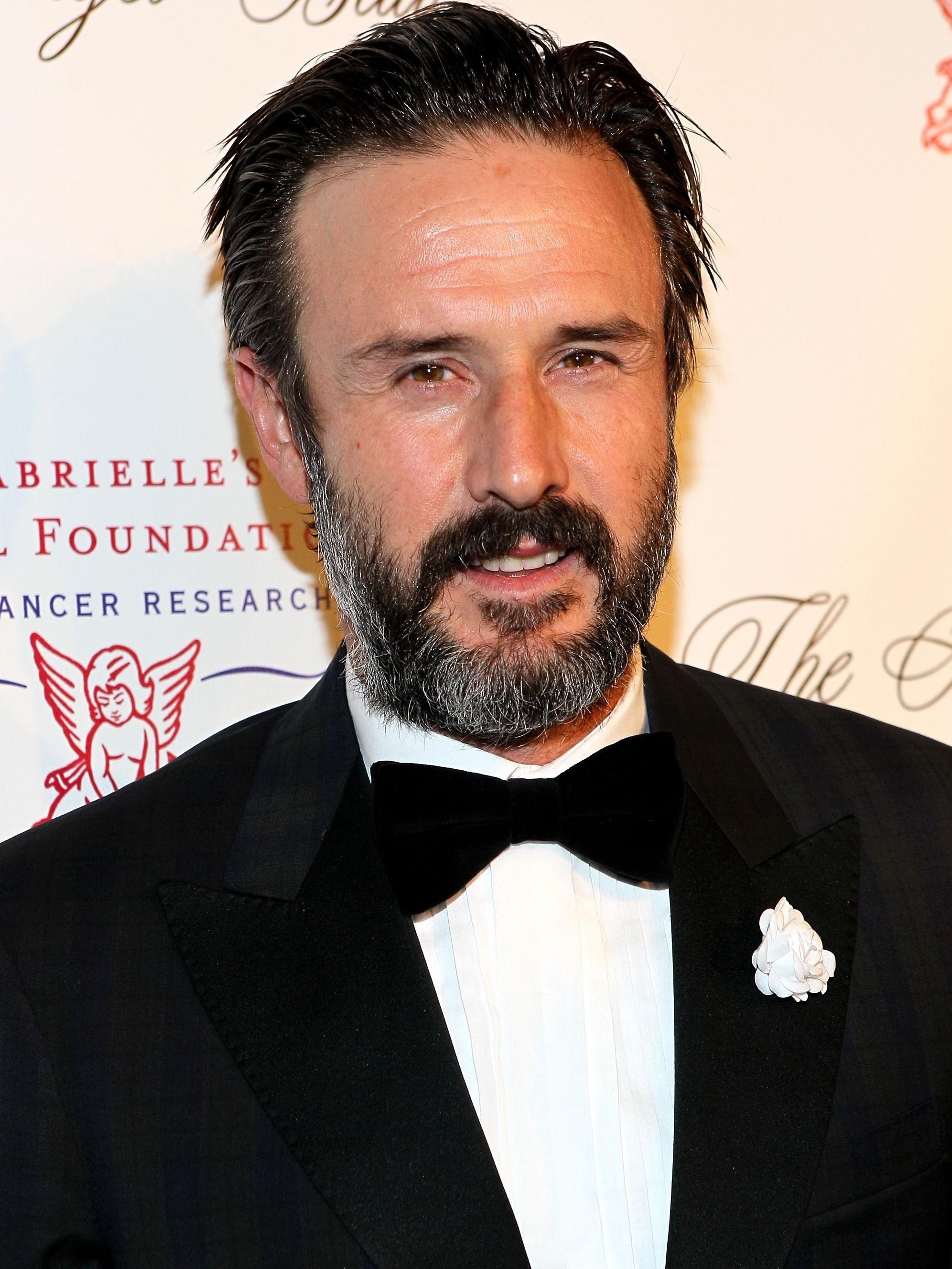 David Arquette, Red carpet confidential, Grounded parenting, Celebrity life, 2000x2660 HD Phone