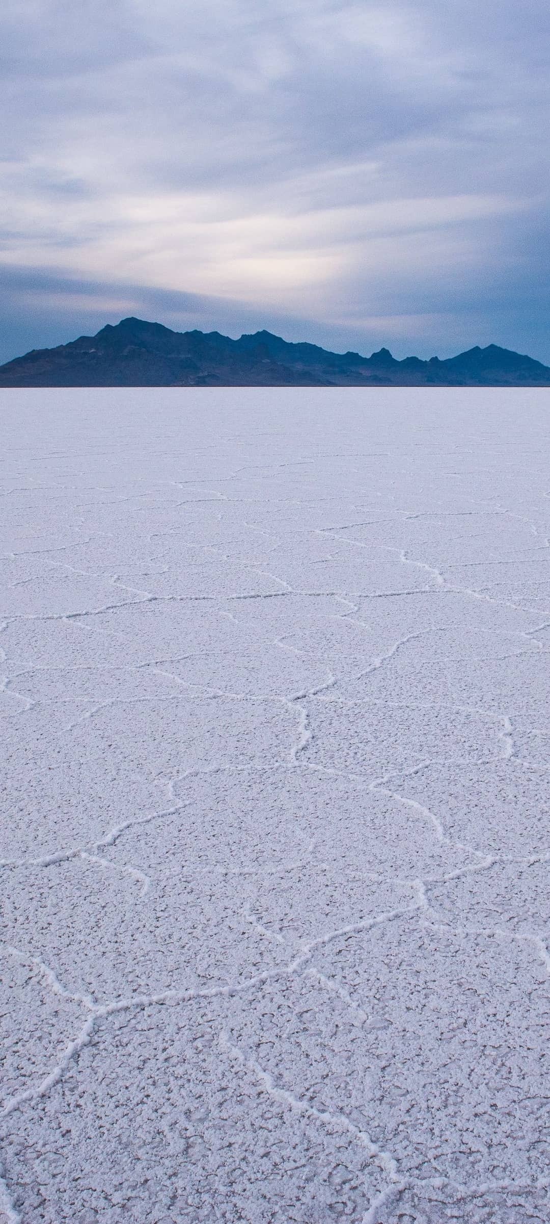White phone wallpaper, Salar De Uyuni, Bolivia, 1080x2400 HD Phone