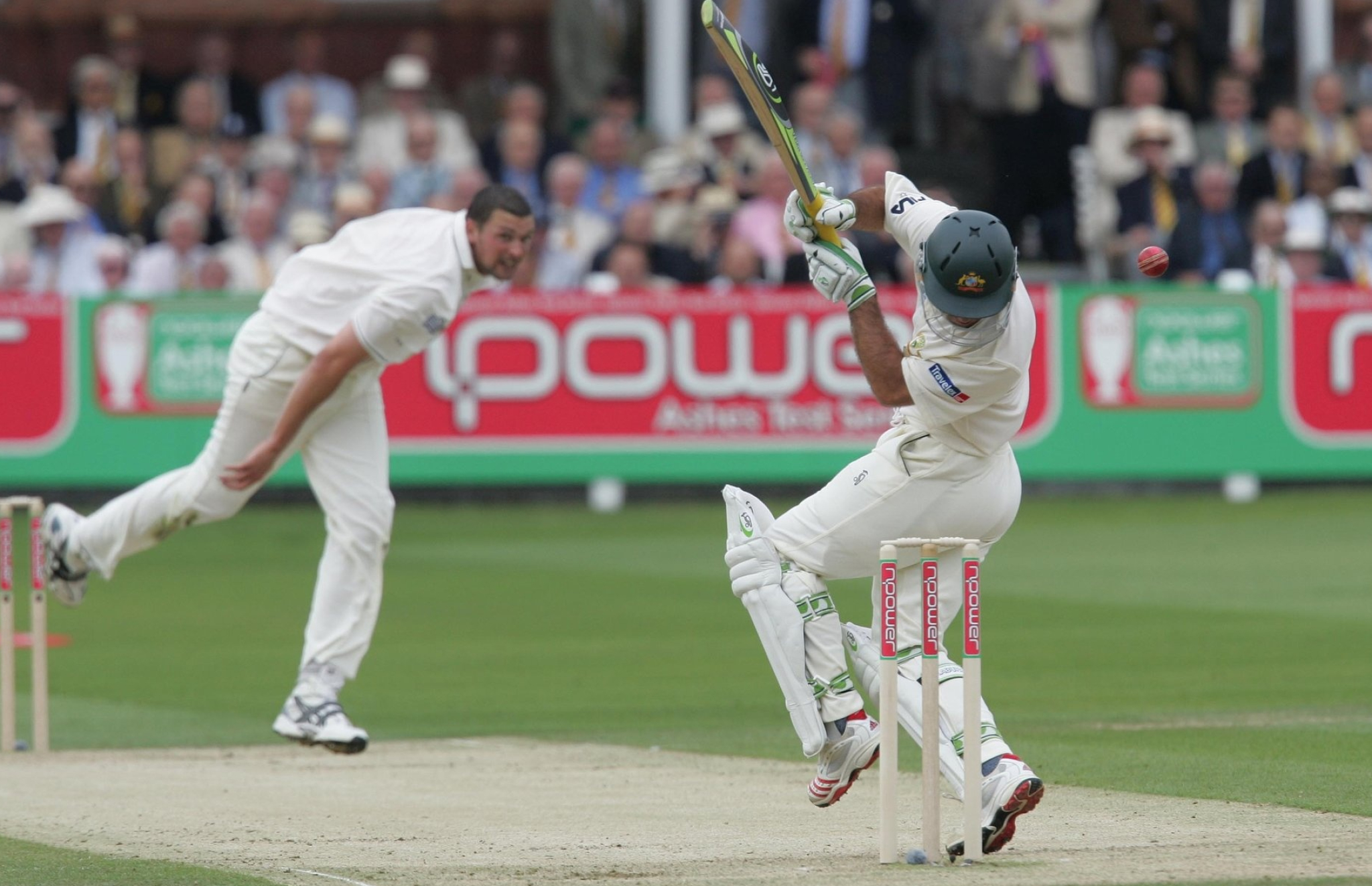 Cricket: Steve Harmison, Ricky Ponting, Risky moment during the first day of the Lord's Test. 2050x1330 HD Background.