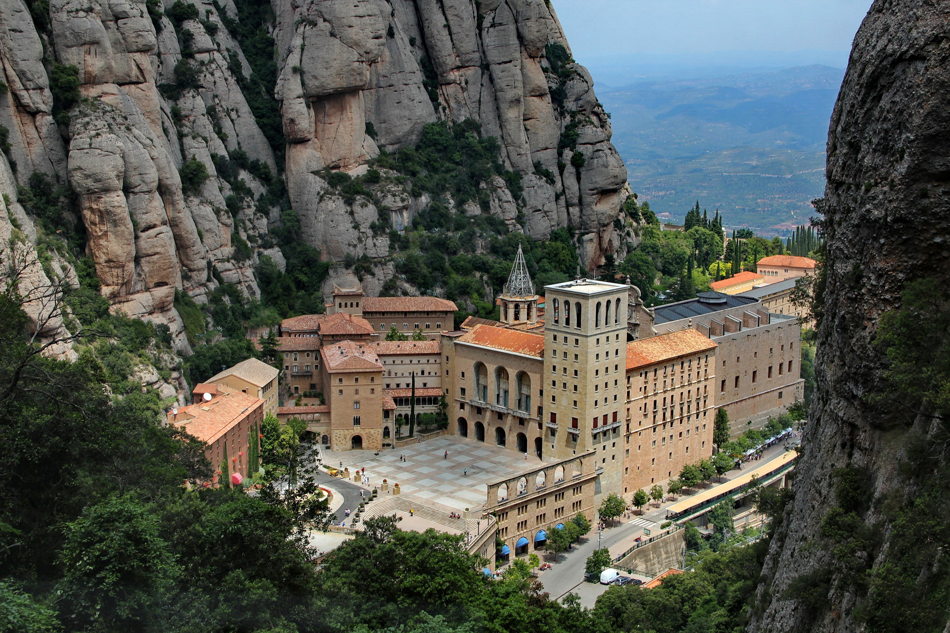 Montserrat, Monastery Spain, Montserrat cliff, Temples, 1920x1280 HD Desktop