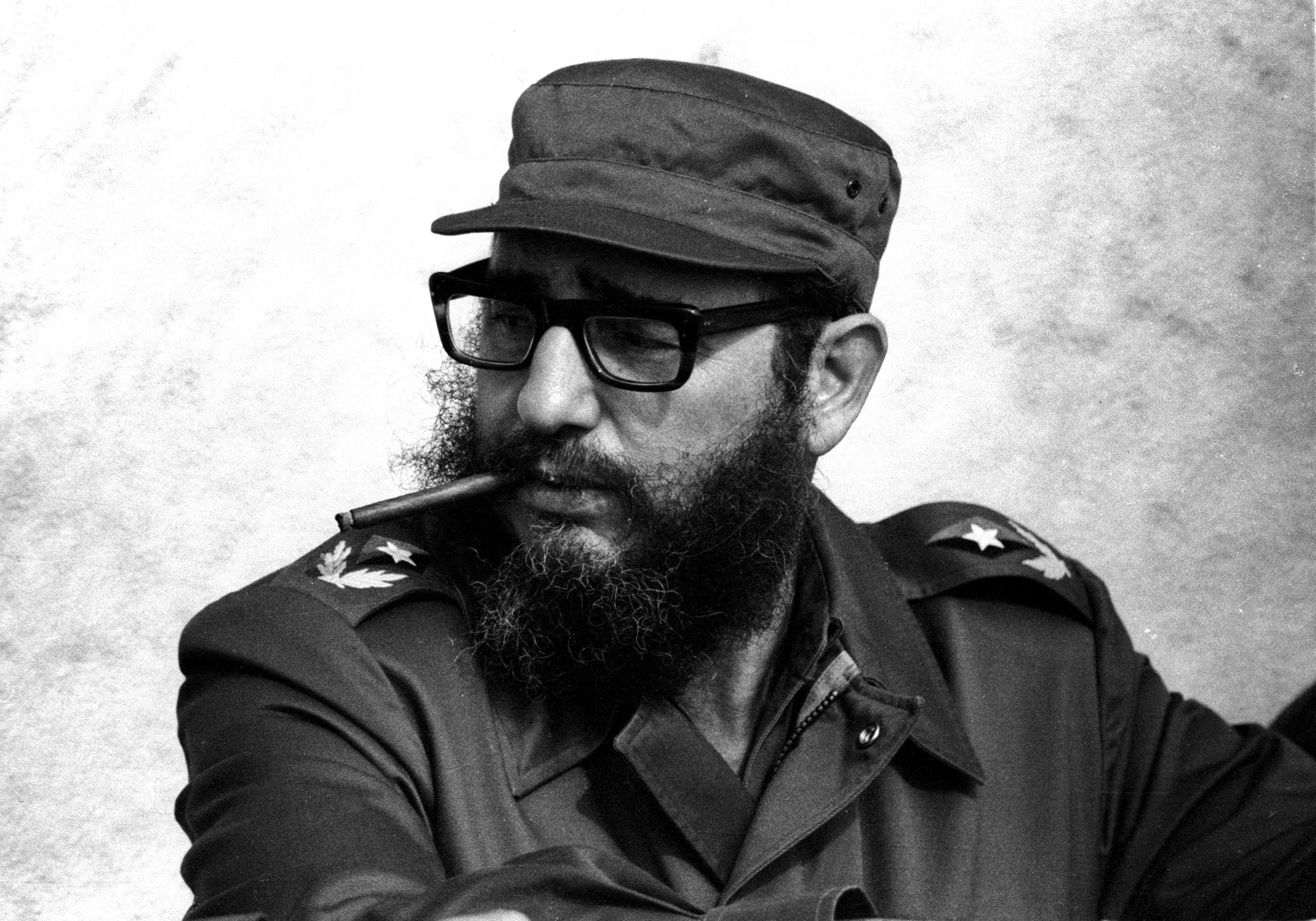Fidel Castro: Served as the prime minister of Cuba from 1959 to 1976. 2500x1750 HD Background.
