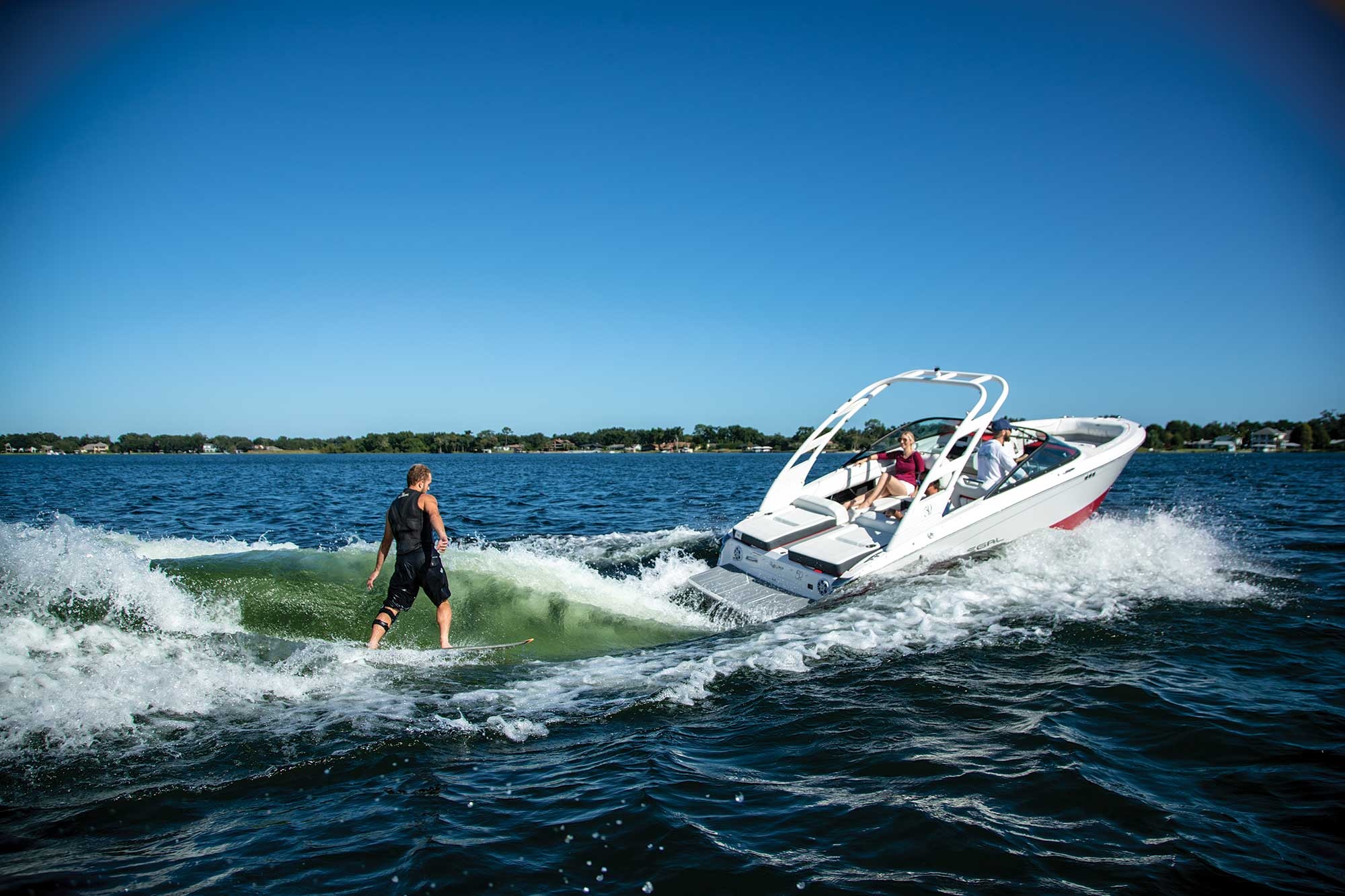 Wakesurfing, Forward drive optimization, Boating mag's tips, Ultimate surfing experience, 2000x1340 HD Desktop