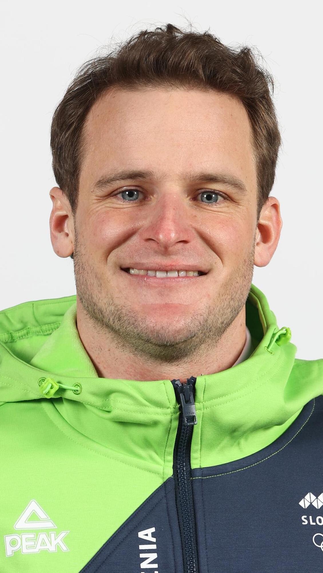 Tim Mastnak, Snowboarding champion, High-speed carving, Snow-capped peaks, 1130x2000 HD Handy