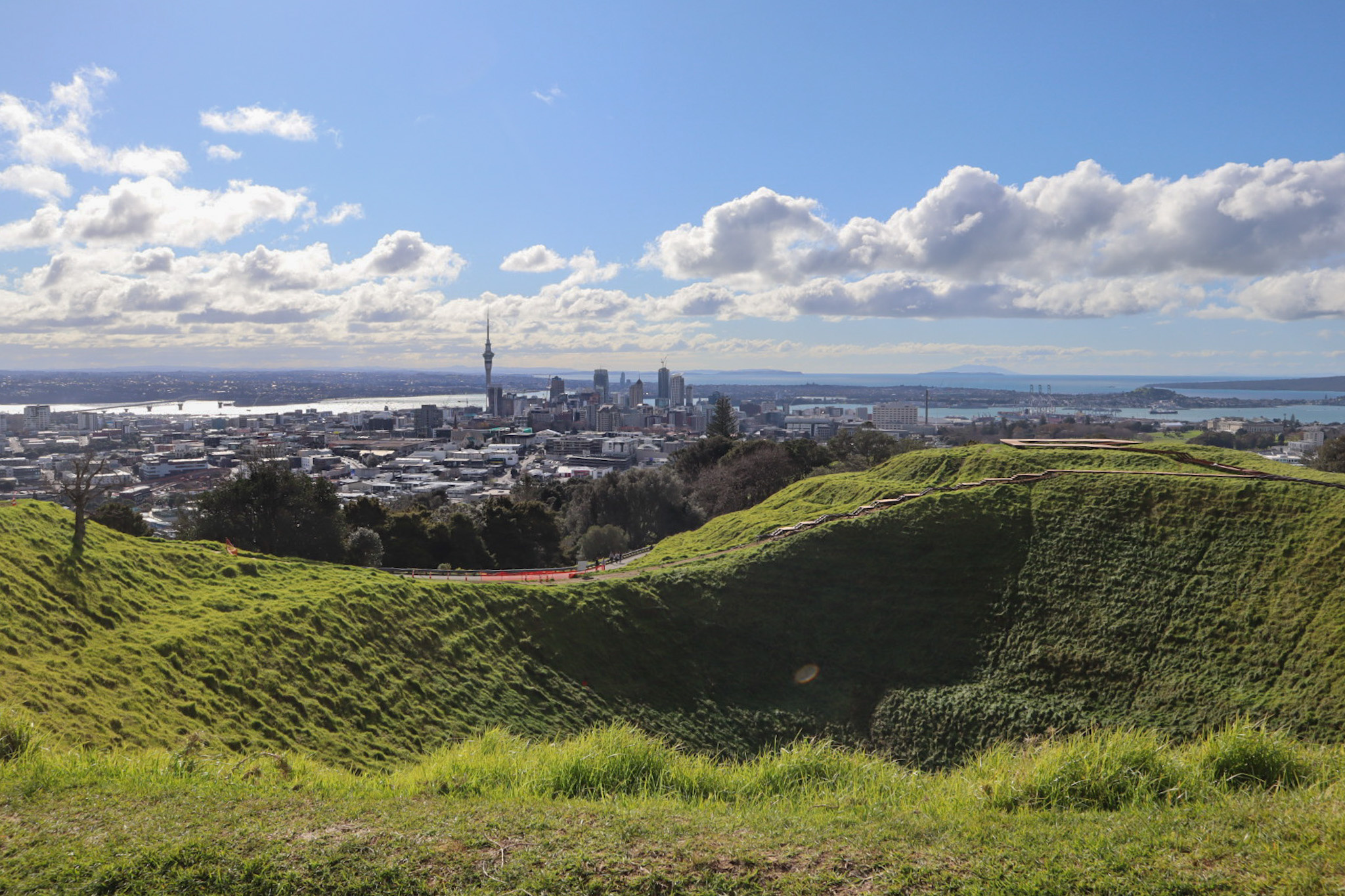 Mount Eden Crater, New Zealand, Auckland Volcano, City View, 2050x1370 HD Desktop