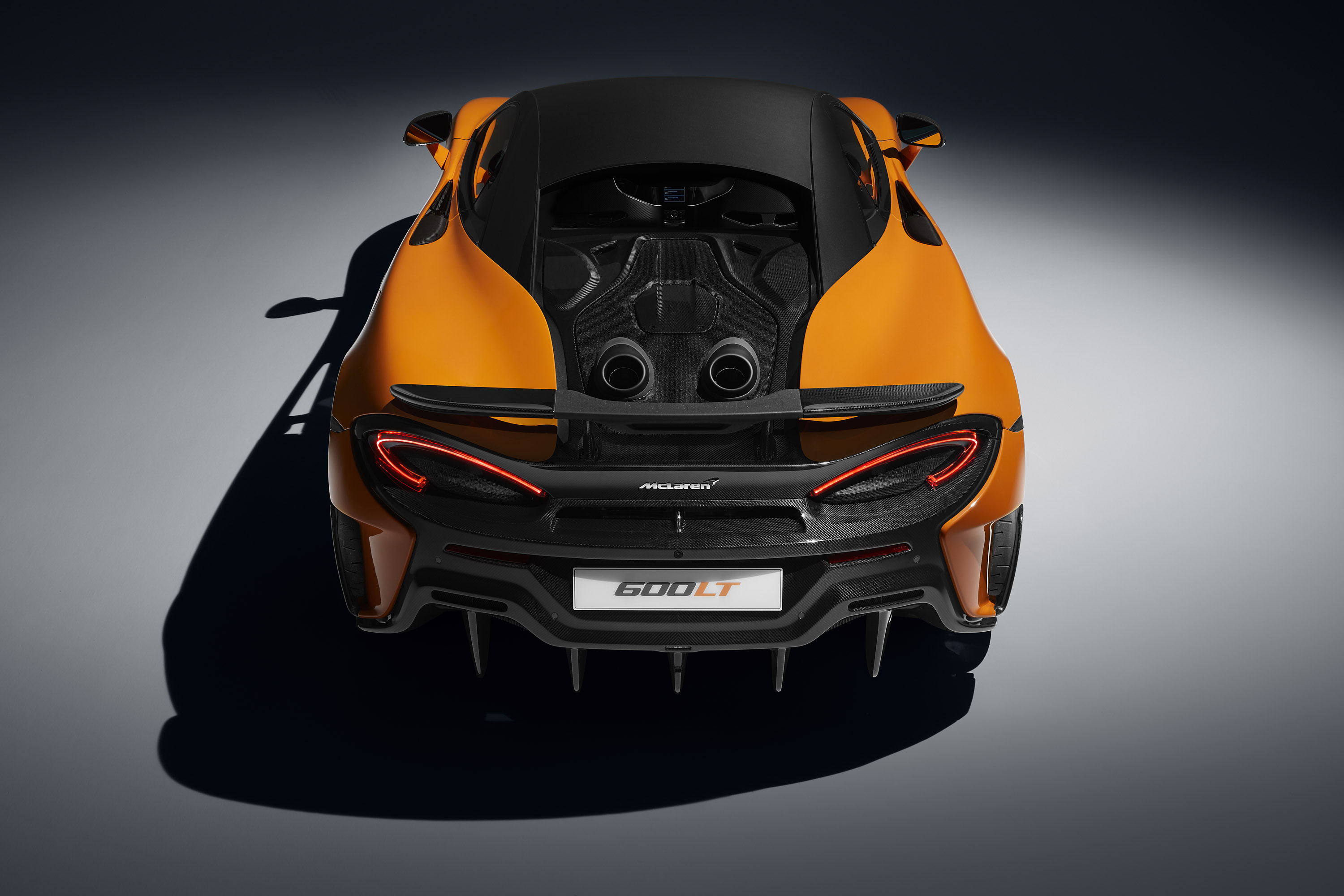 McLaren 600LT, Track-ready prowess, Aerodynamic perfection, Unstoppable speed, 3000x2000 HD Desktop
