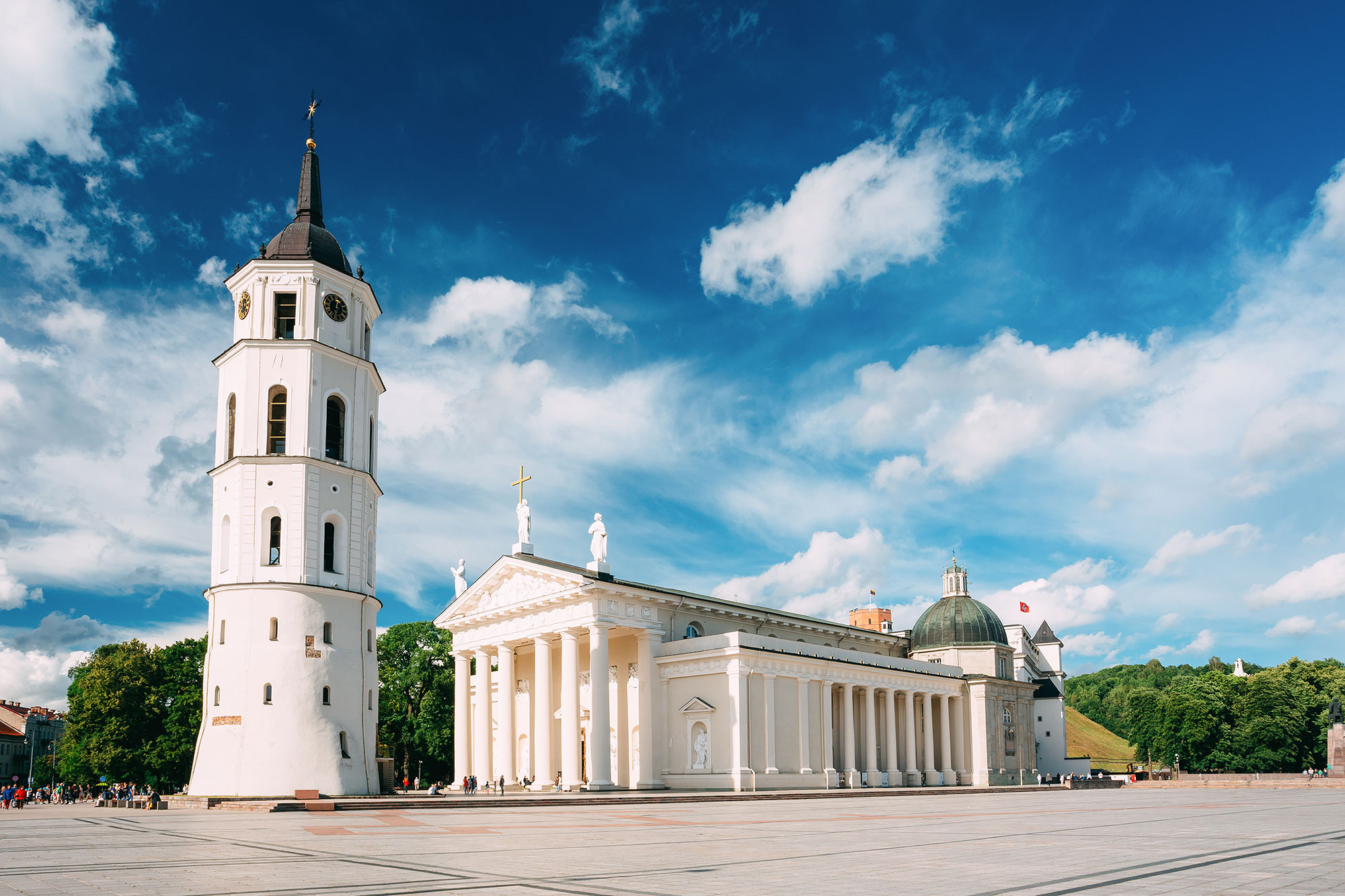Vilnius, Travel guide, Top attractions, Sightseeing tour, 2000x1340 HD Desktop