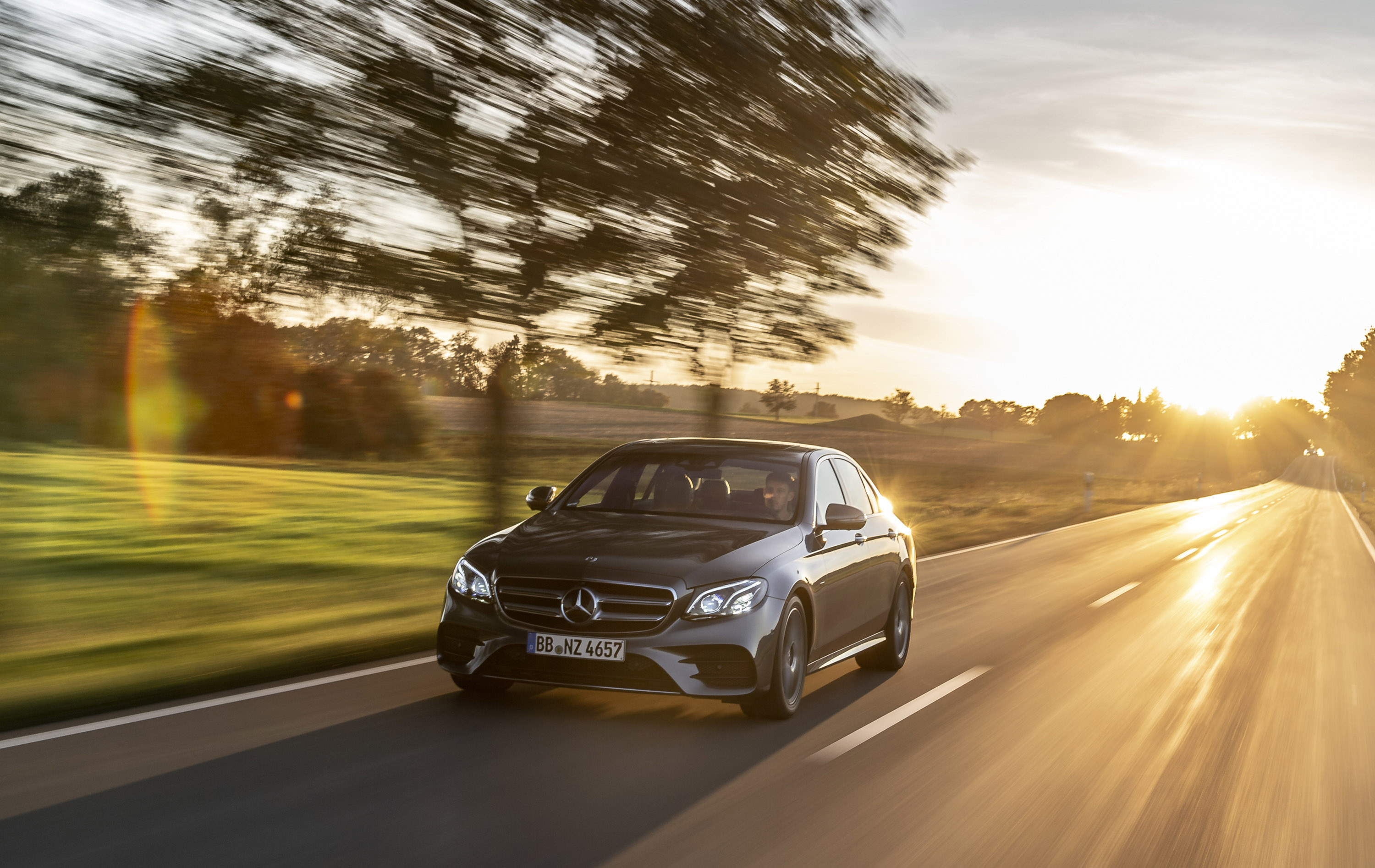 Mercedes-Benz E-Class, Luxurious sedan, 2019 HD picture, Exquisite design, 3000x1900 HD Desktop