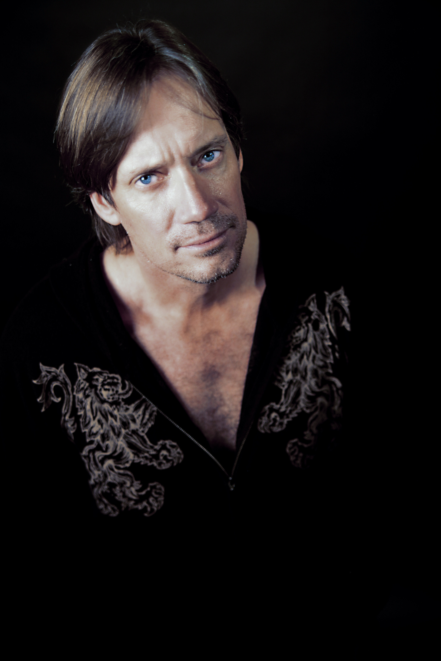 Kevin Sorbo: Journey from Hercules to Mere Mortal, Overcoming the sudden health crisis, Partially blindness of a movie star, 2011. 1460x2190 HD Wallpaper.