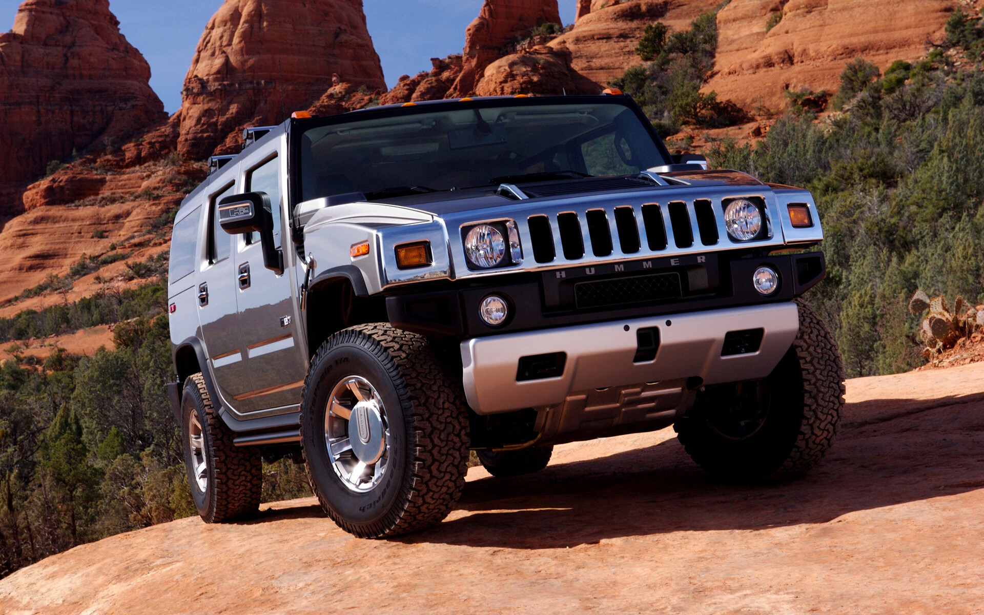 Hummer: 2007 H2, Built in the AM General facility under contract from General Motors from 2002 to 2009. 1920x1200 HD Wallpaper.