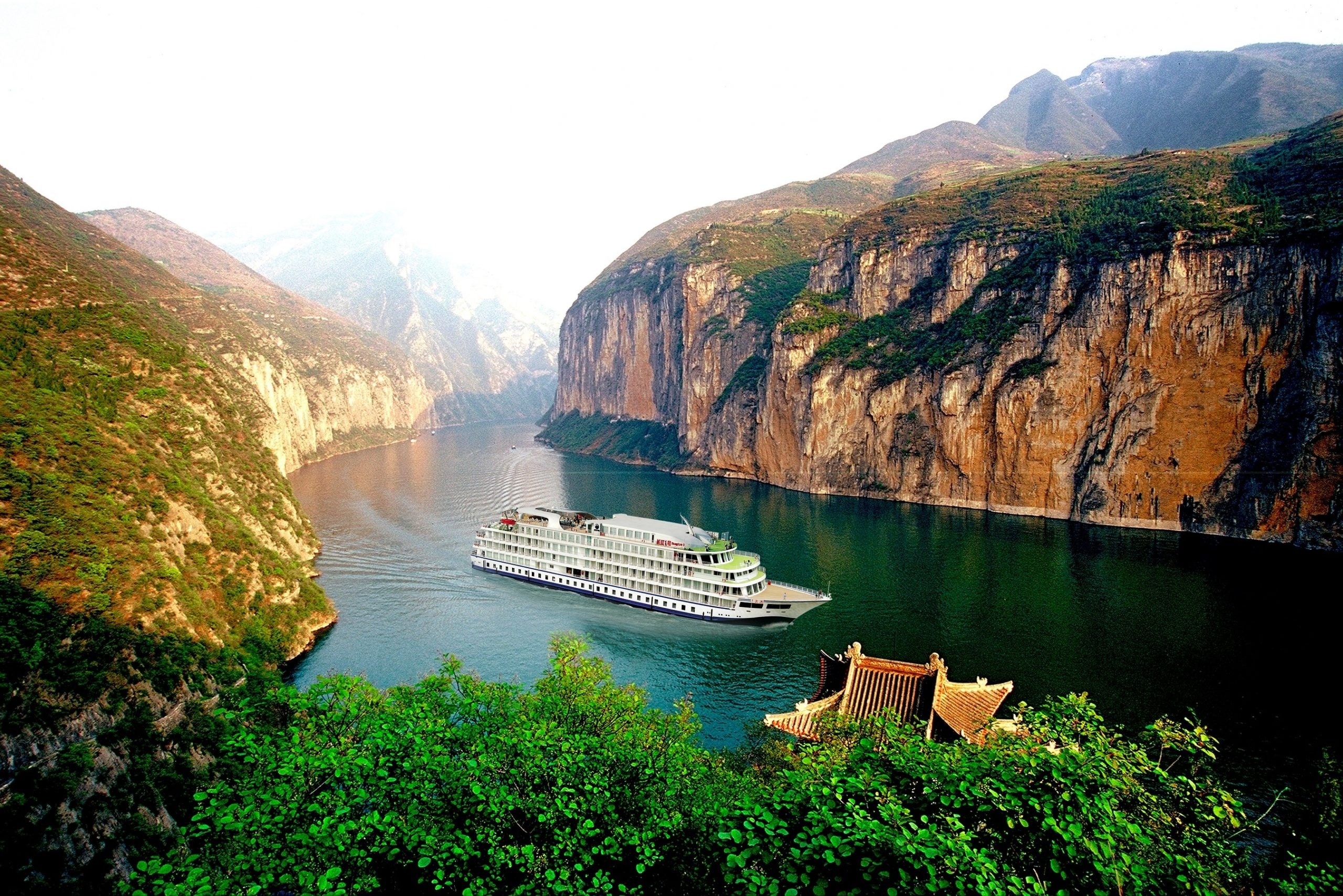 The Yangtze River, Yangtze River cruise, Expat holidays, Welcome aboard, 2560x1710 HD Desktop