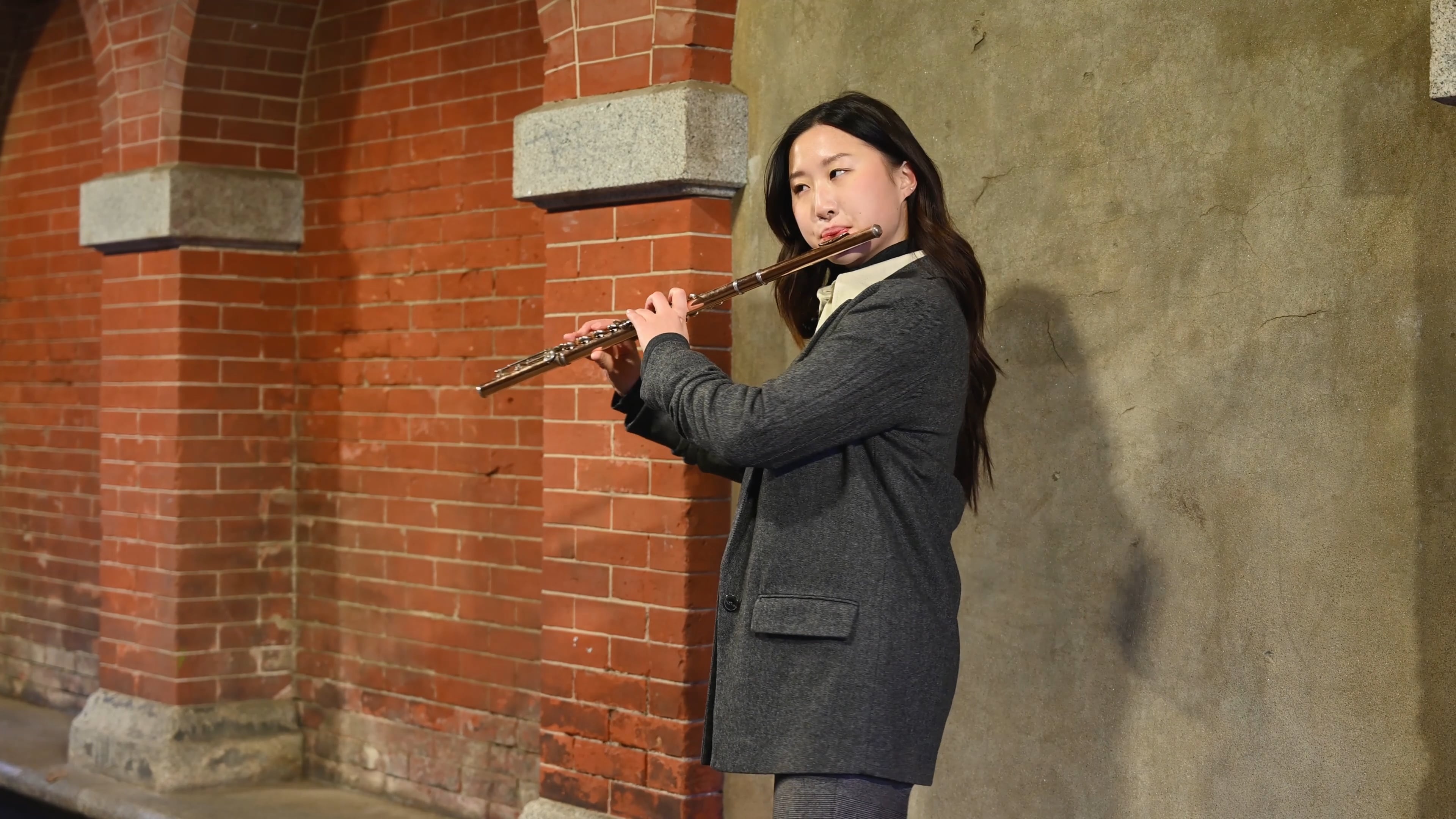 Flute: Woman playing a concert woodwind instrument, A reedless wind instrument. 3840x2160 4K Wallpaper.