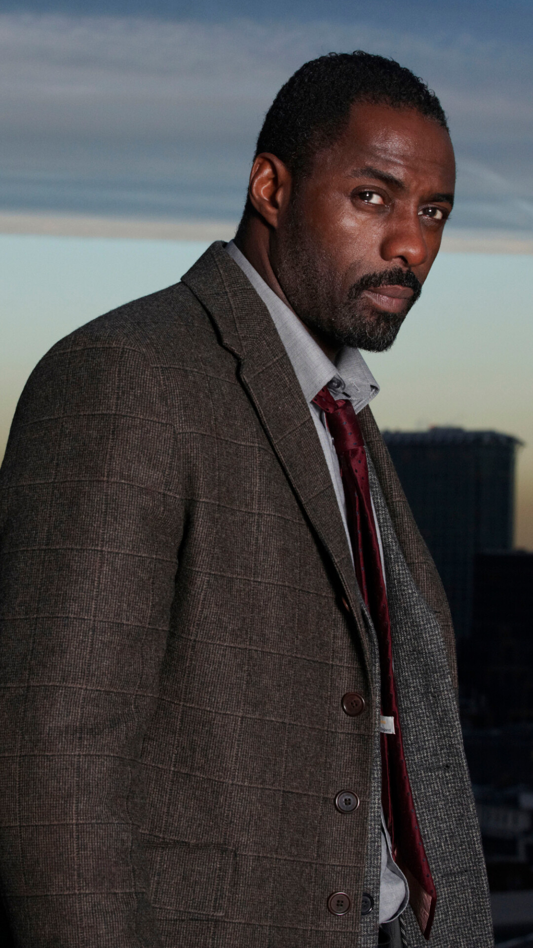 Luther (TV series): Idris Elba as a DCI working for the Serious Crime Unit in season one, and the "Serious and Serial" unit from season two. 1080x1920 Full HD Wallpaper.
