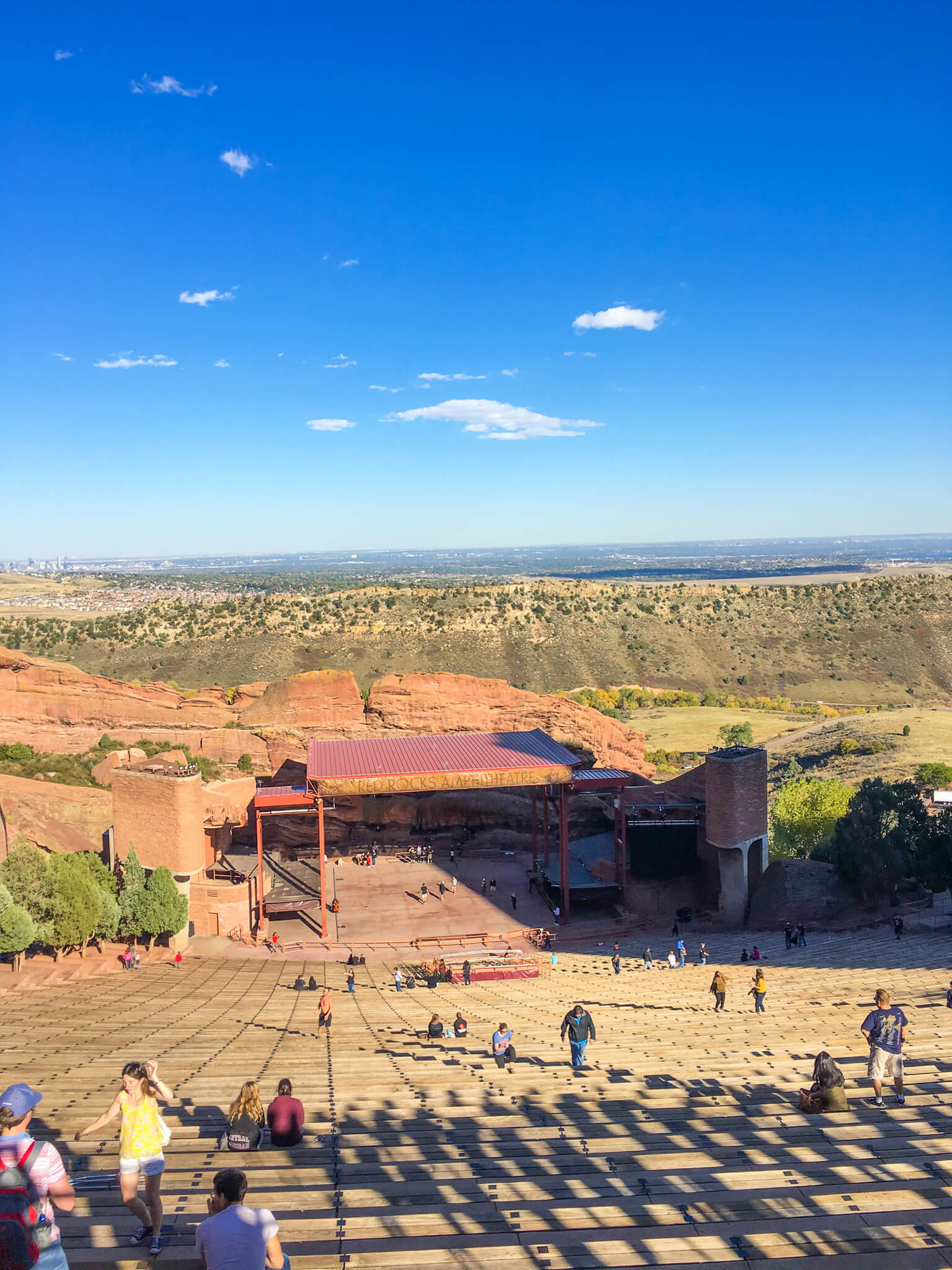 Die besten Aktivitäten im Red Rocks Amphitheatre in Denver, 1540x2050 HD Handy