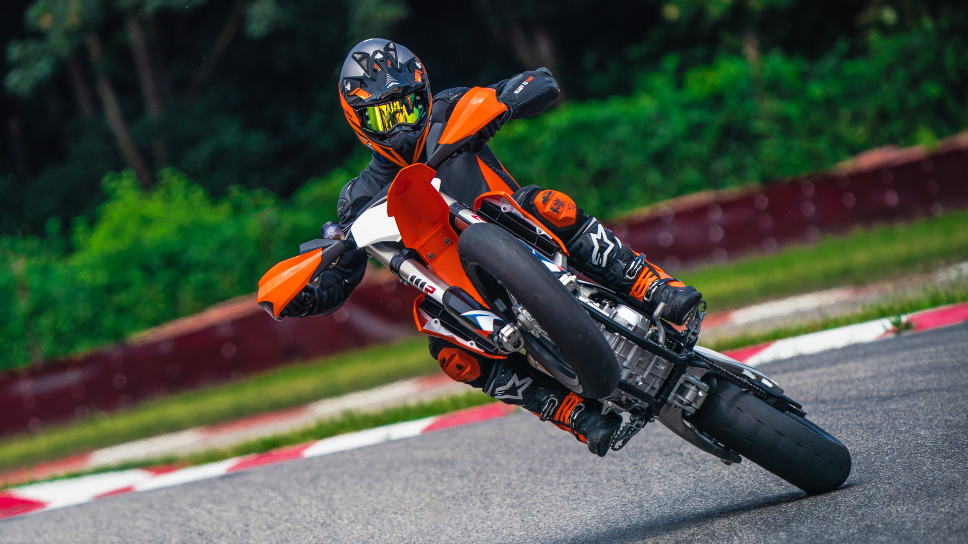 Supermoto: KTM 450 SMR, A competition-ready supermoto bike, Compact high-tech engine. 1920x1080 Full HD Background.