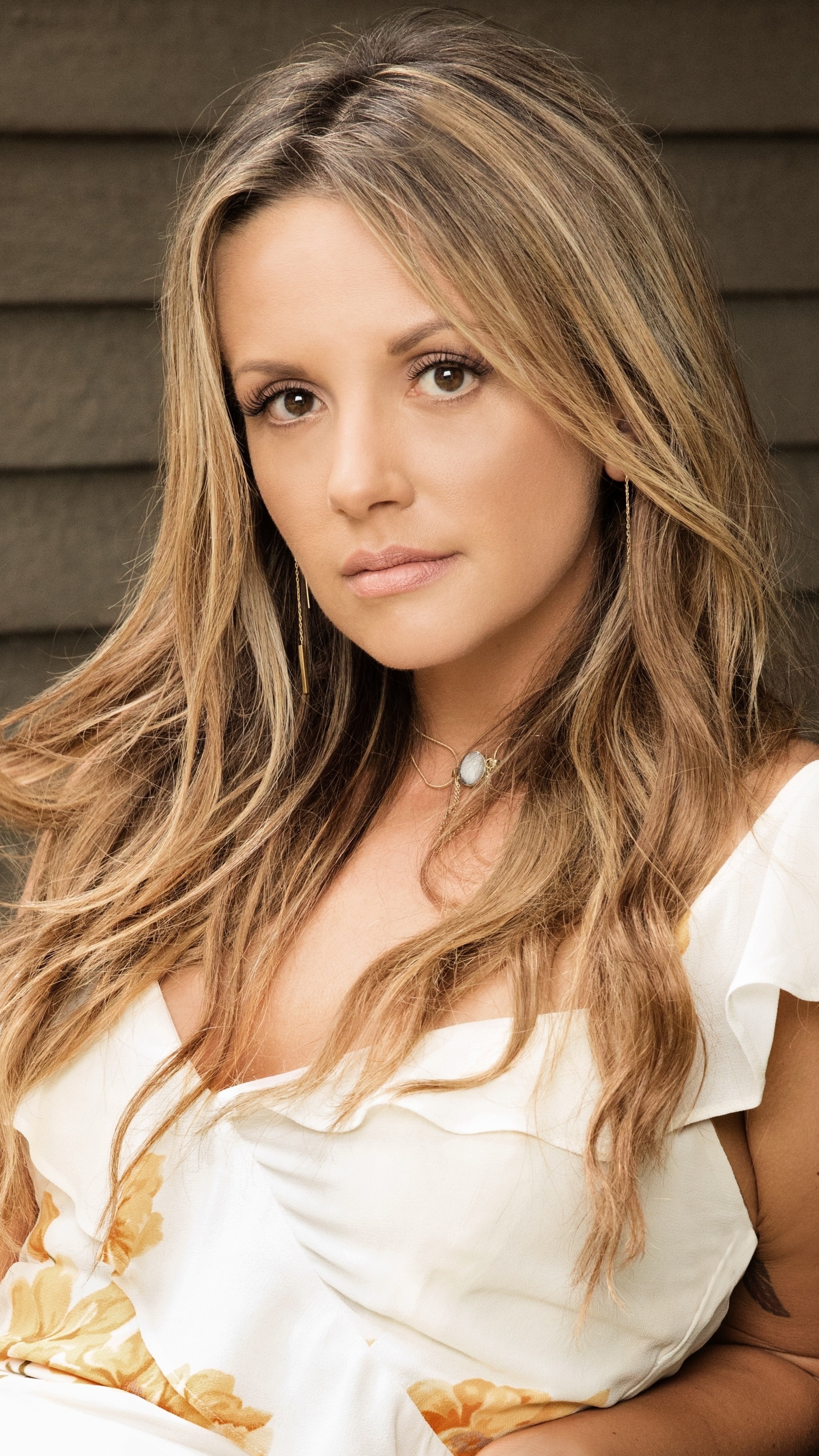 Carly Pearce Sony Xperia X, XZ, Z5 Premium HD 4k Wallpapers, Images, Backgrounds, Photos and Pictures 2160x3840