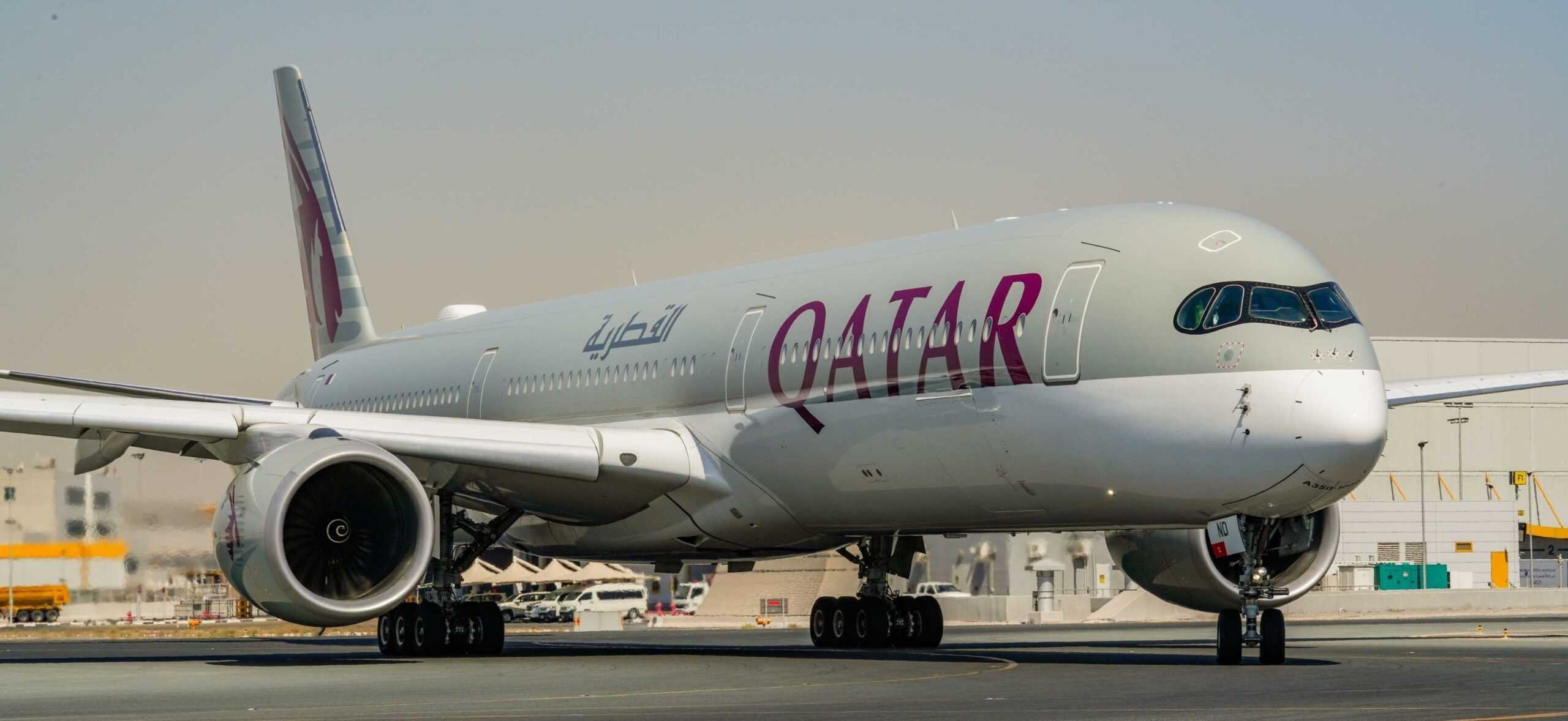 Qatar Airways, Stunning A350, Cutting-edge technology, Enhanced travel experience, 2560x1180 Dual Screen Desktop