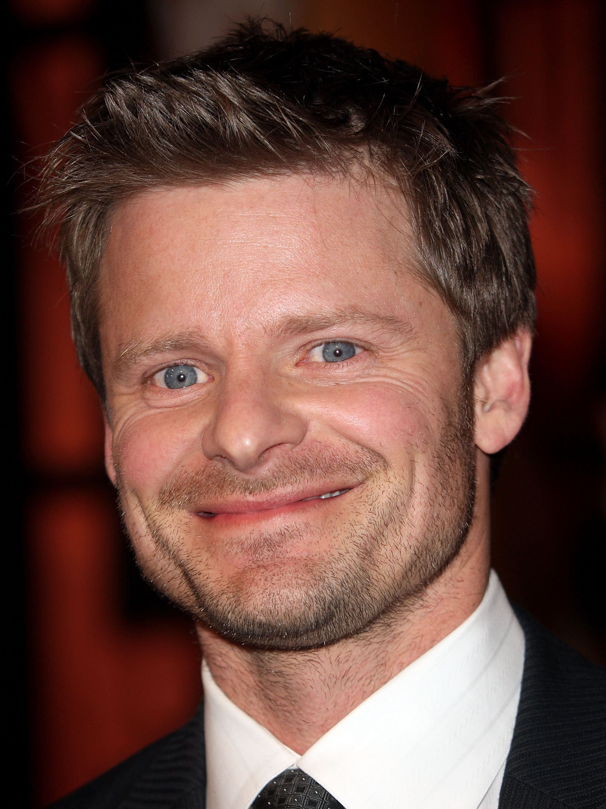 Steve Zahn (Movies), War for the Planet of the Apes, Sling TV, Online streaming, 1950x2600 HD Handy