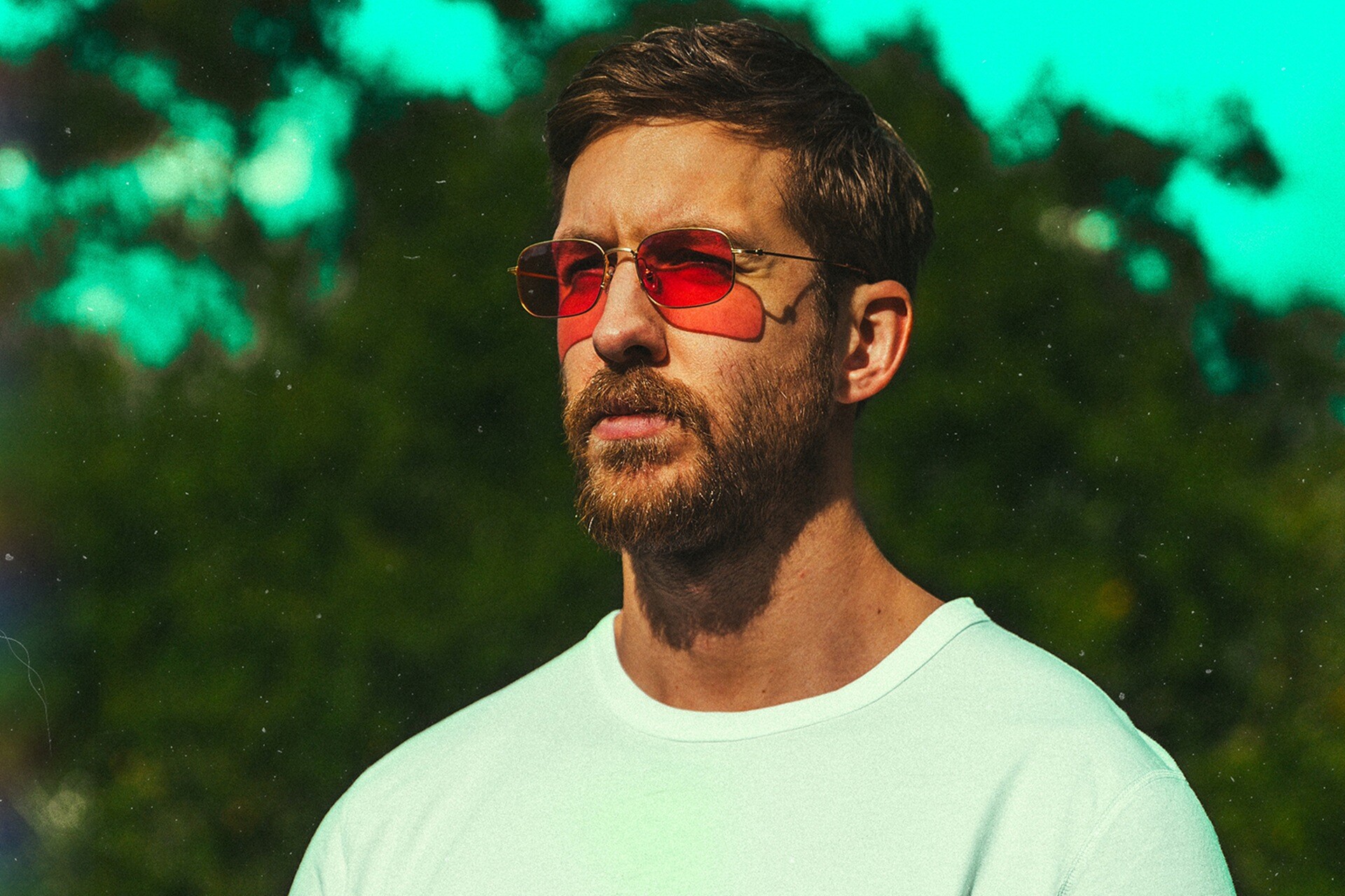 Calvin Harris: The first artist in UK chart history to attain eight top-10 entries from one studio album. 1920x1280 HD Background.