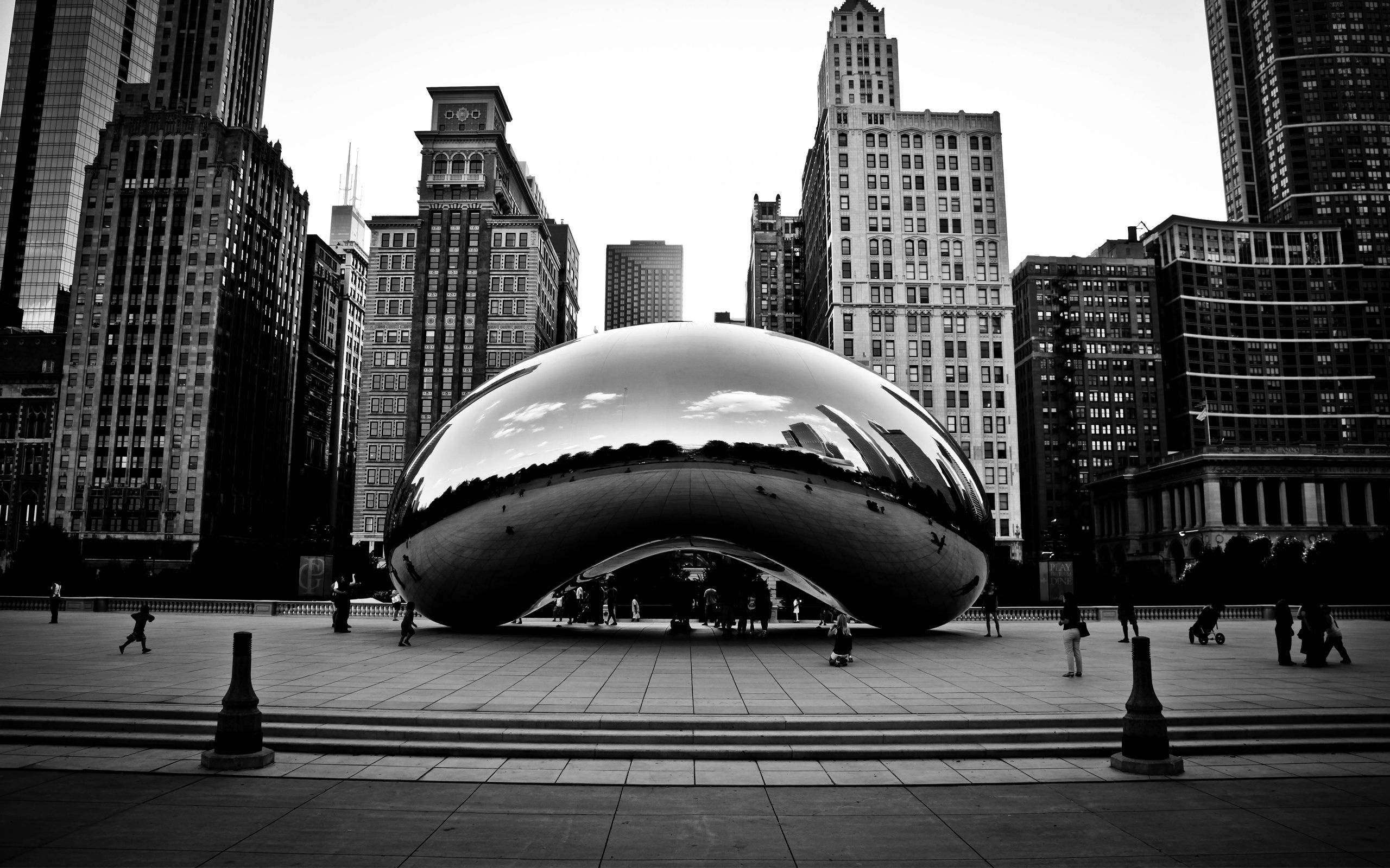 Chicago: Cloud Gate, the Loop community area, Illinois, Architecture. 2560x1600 HD Background.