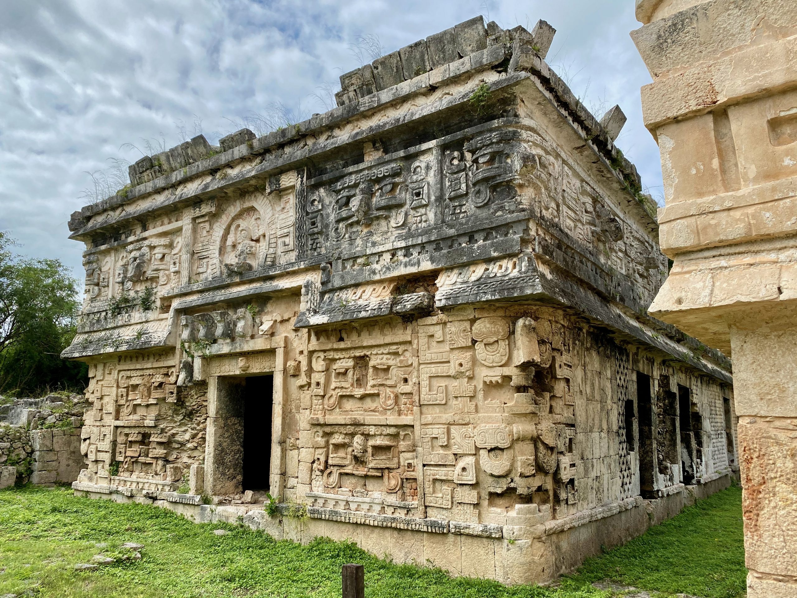 Chichen Itza, Riviera Maya, Secret trails, 2560x1920 HD Desktop