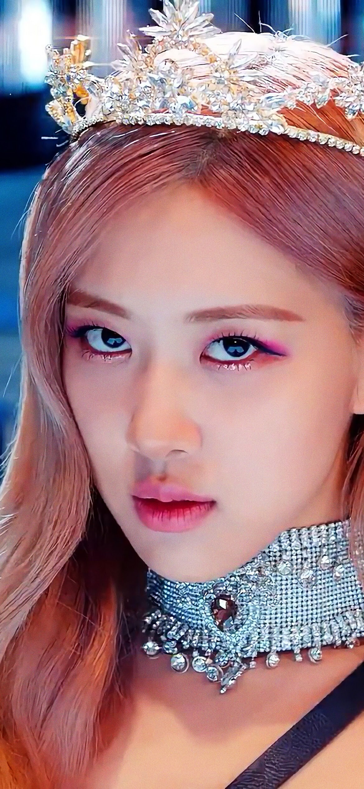 BLACKPINK: Kill This Love, Rose, trained for four years before debuting as a member of the group in August 2016. 1170x2540 HD Wallpaper.
