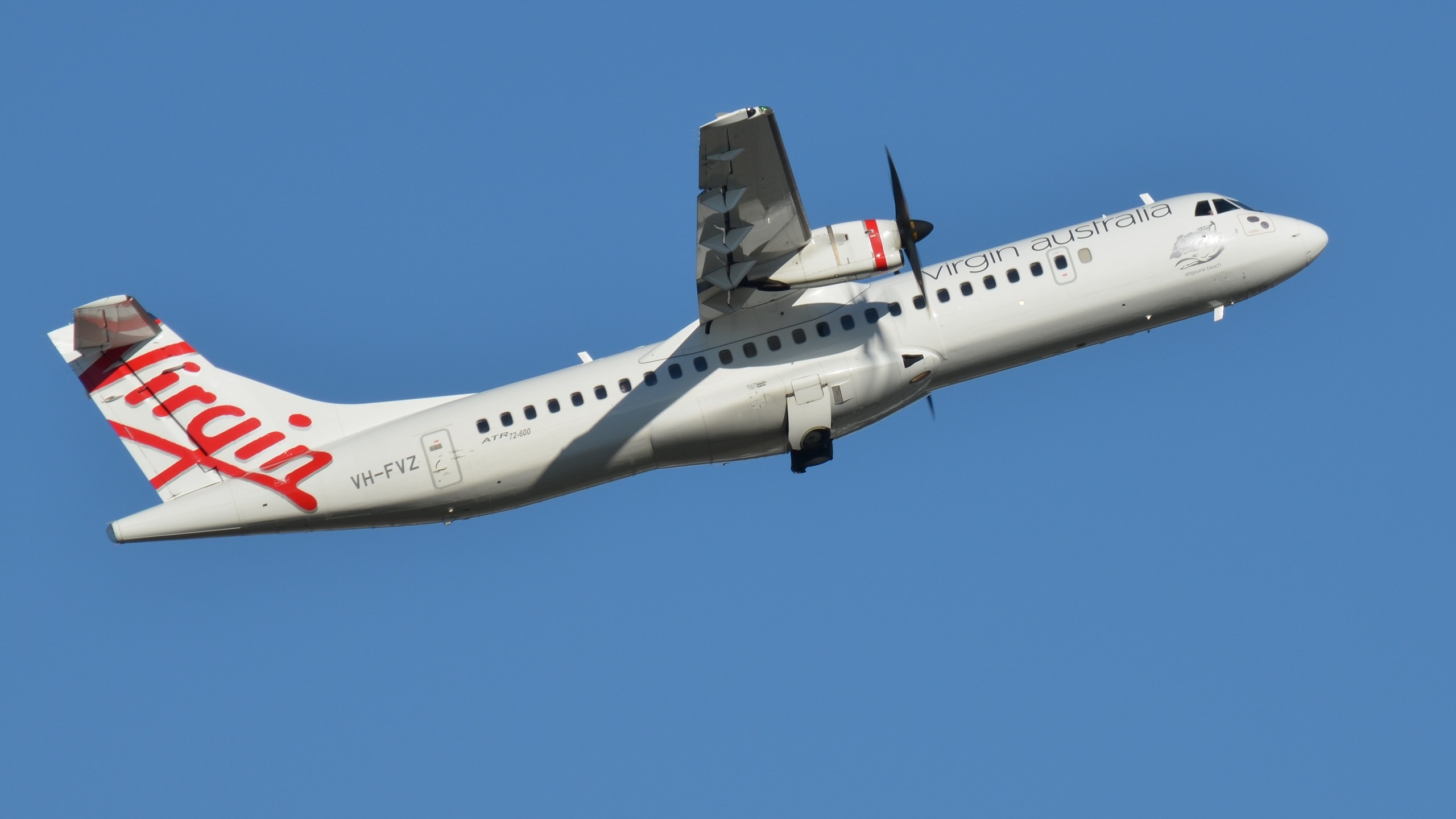 ATR 72, Passenger plane, HD wallpapers, 2560x1440 HD Desktop