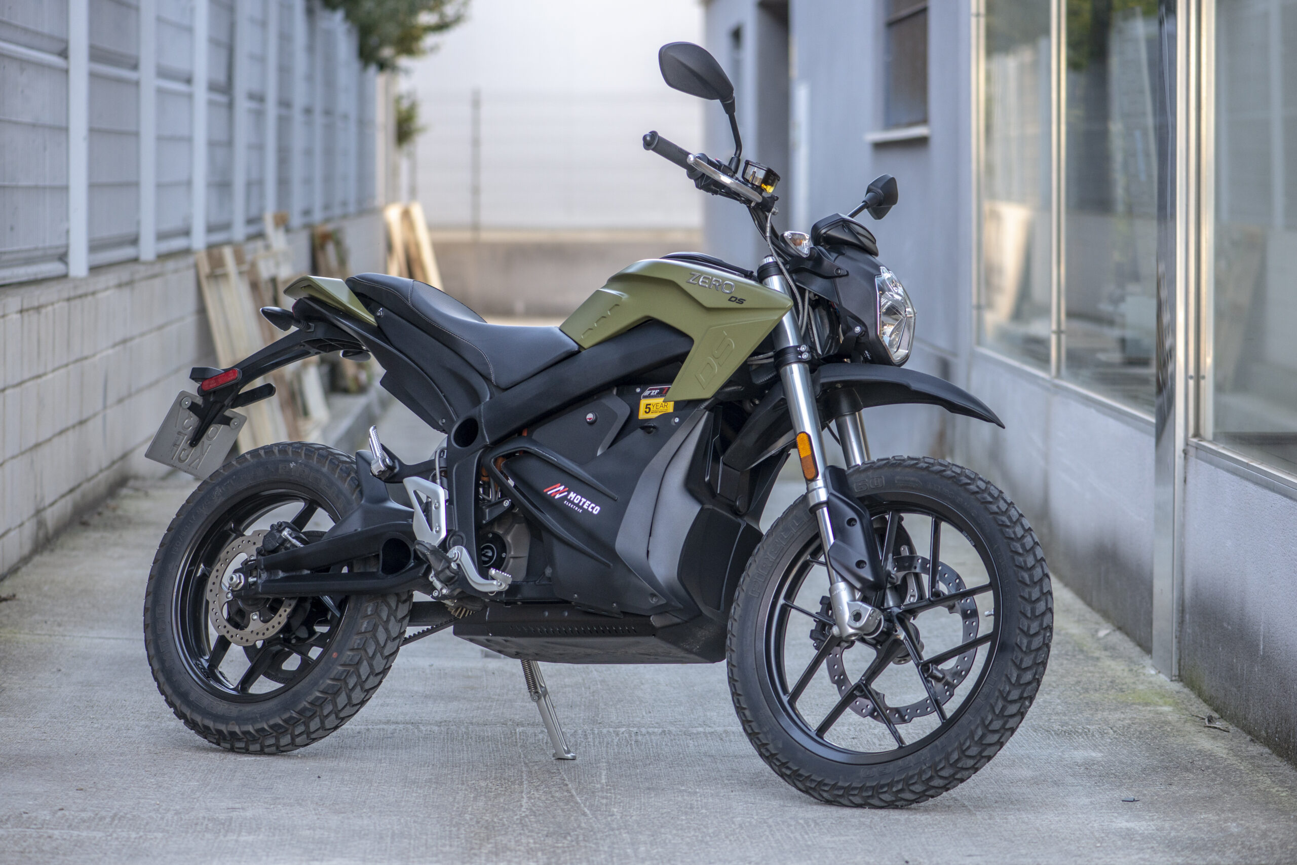Zero DS, Electric motorcycle, Affordable eco-ride, Mallorca electric, 2560x1710 HD Desktop