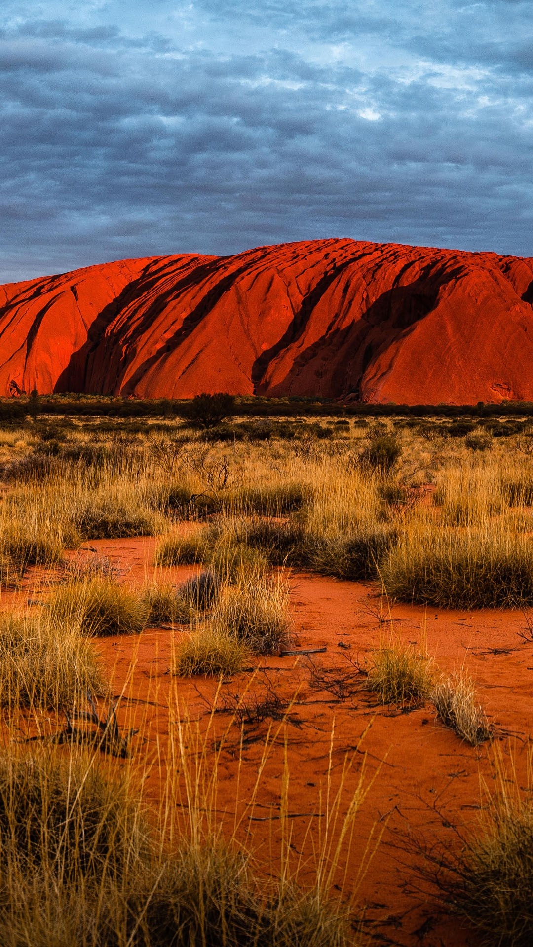 Sunset glow, Uluru Ayers Rock, National park beauty, Windows 10 spotlight, 1080x1920 Full HD Handy